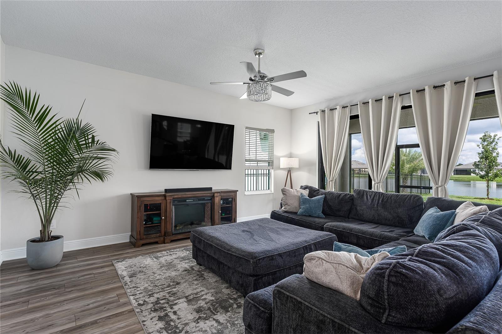 13137 HOMESTEAD LANE