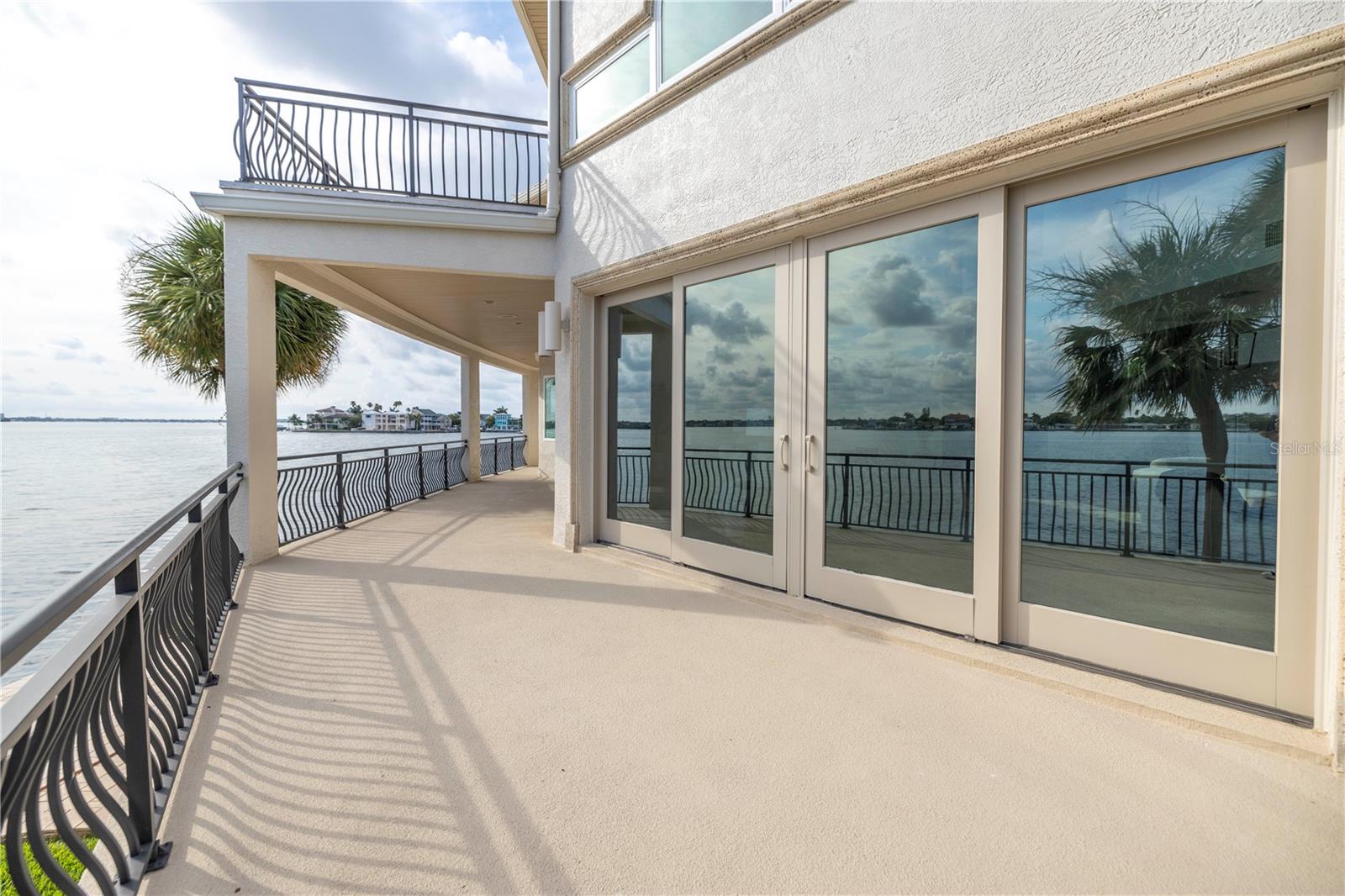 THREE PALMS POINT UNIT TEN - Residential