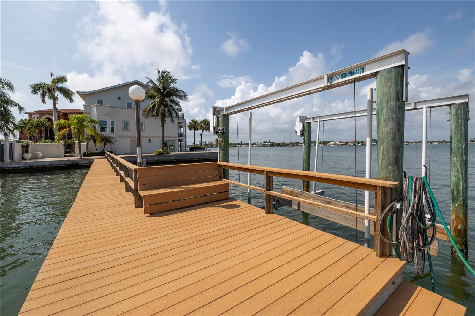 THREE PALMS POINT UNIT TEN - Residential