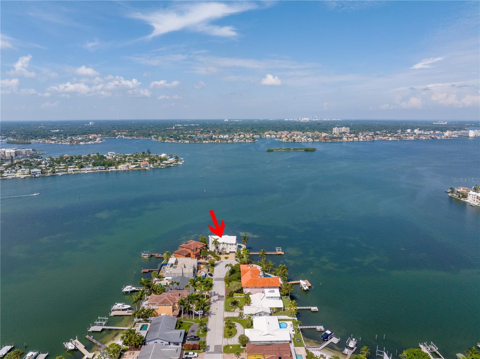 THREE PALMS POINT UNIT TEN - Residential