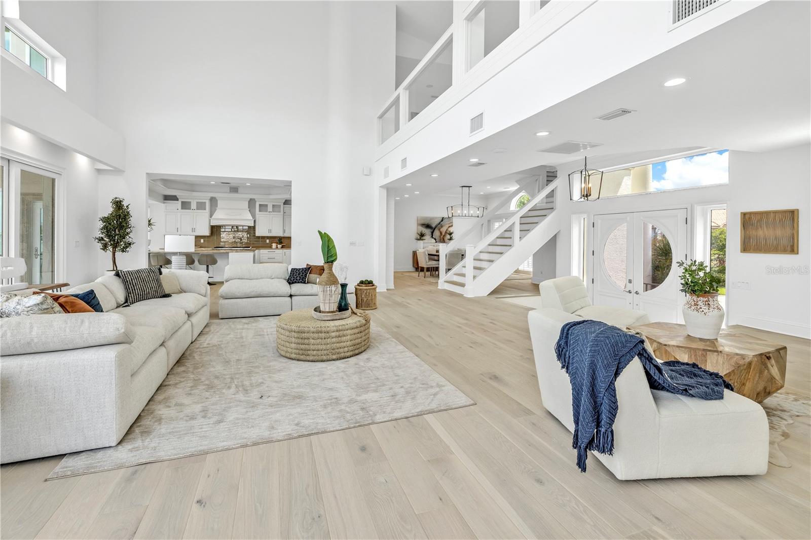 THREE PALMS POINT UNIT TEN - Residential