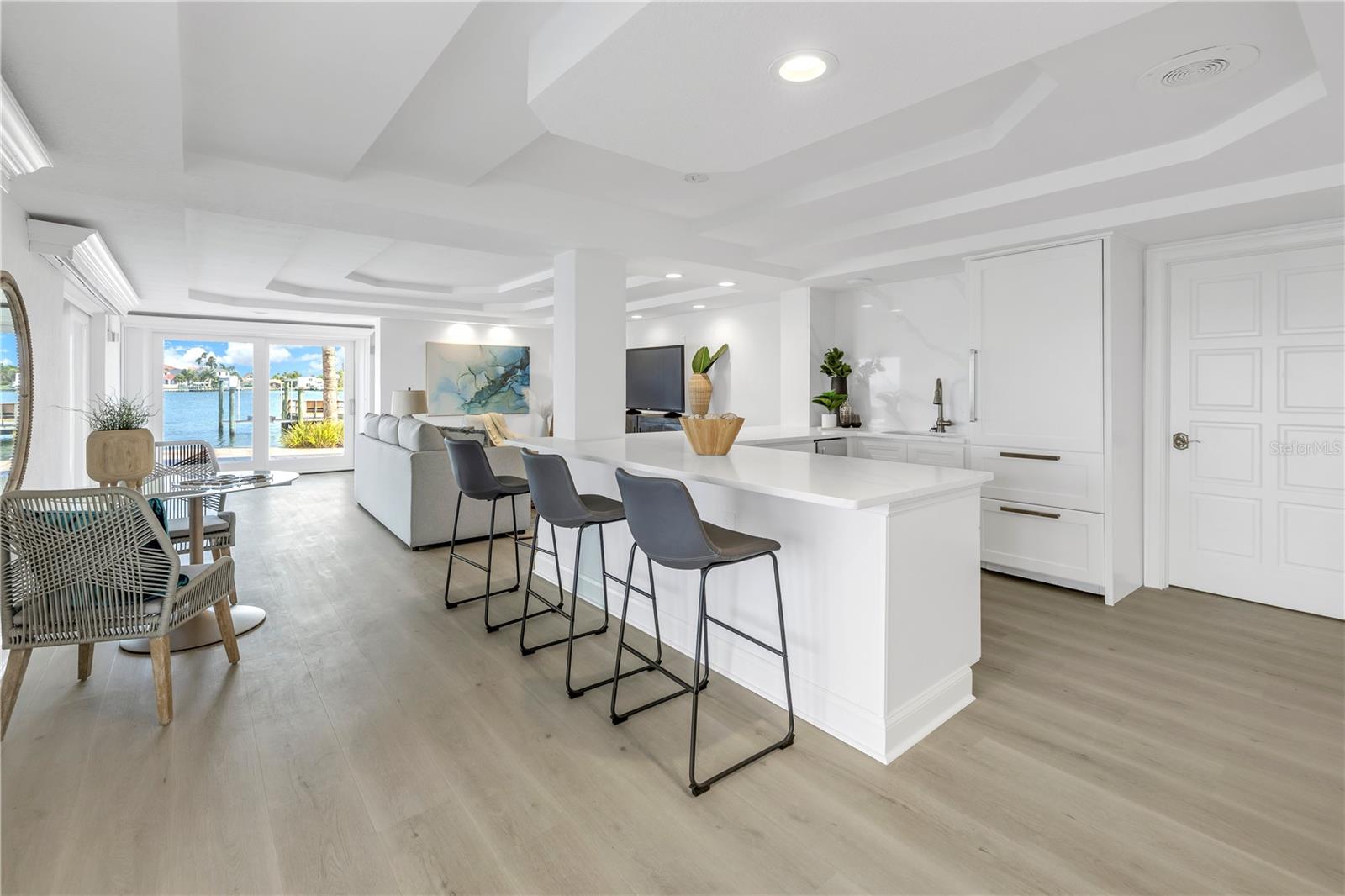 THREE PALMS POINT UNIT TEN - Residential