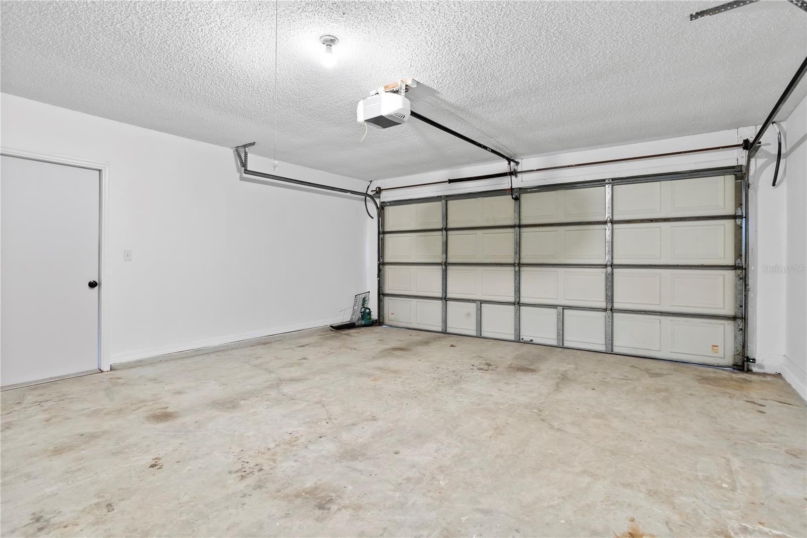 DELTONA LAKES UNIT 08 - Residential