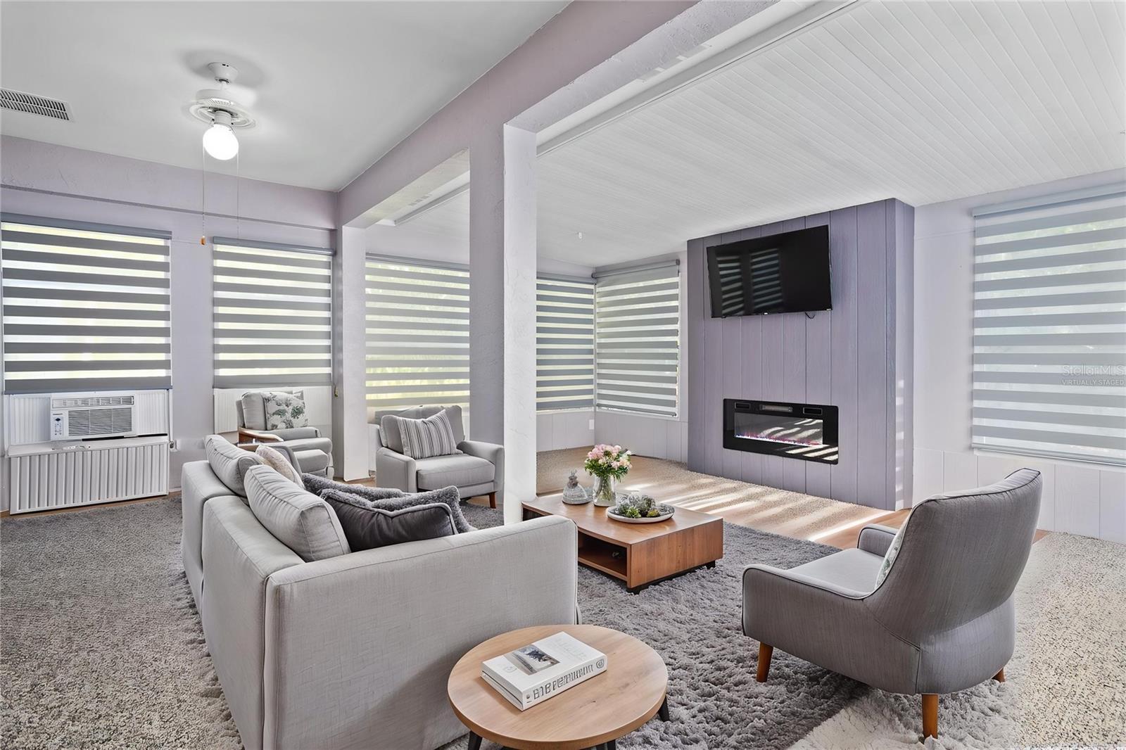 DELTONA LAKES UNIT 08 - Residential