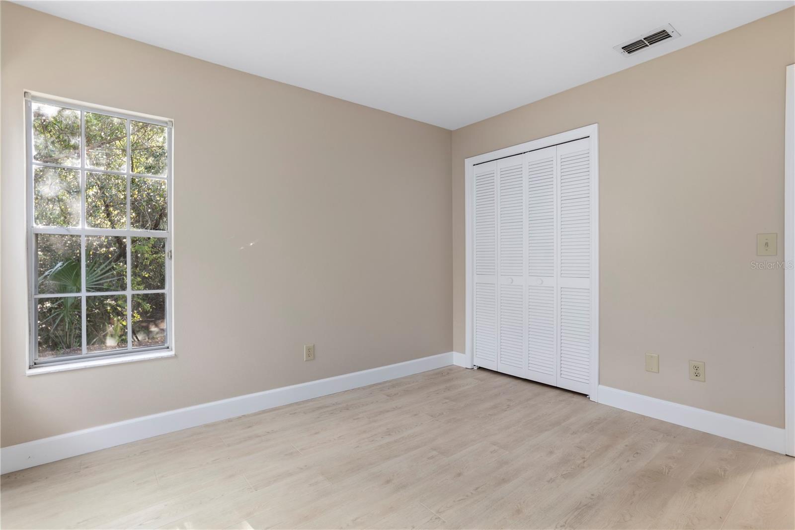 DELTONA LAKES UNIT 08 - Residential