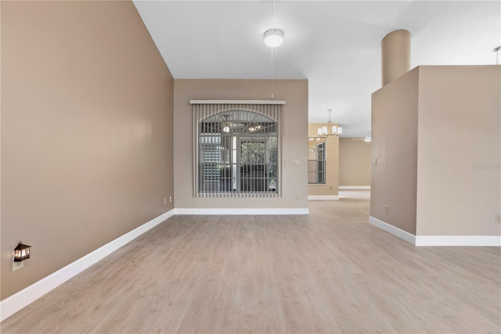 DELTONA LAKES UNIT 08 - Residential