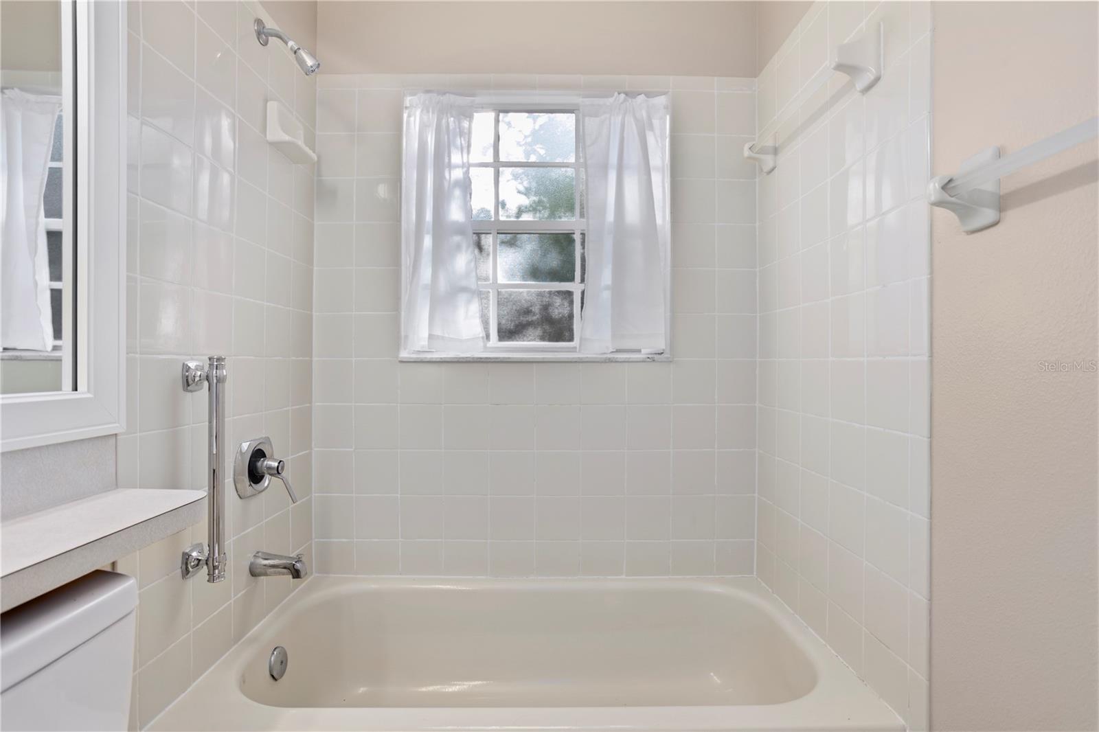 DELTONA LAKES UNIT 08 - Residential