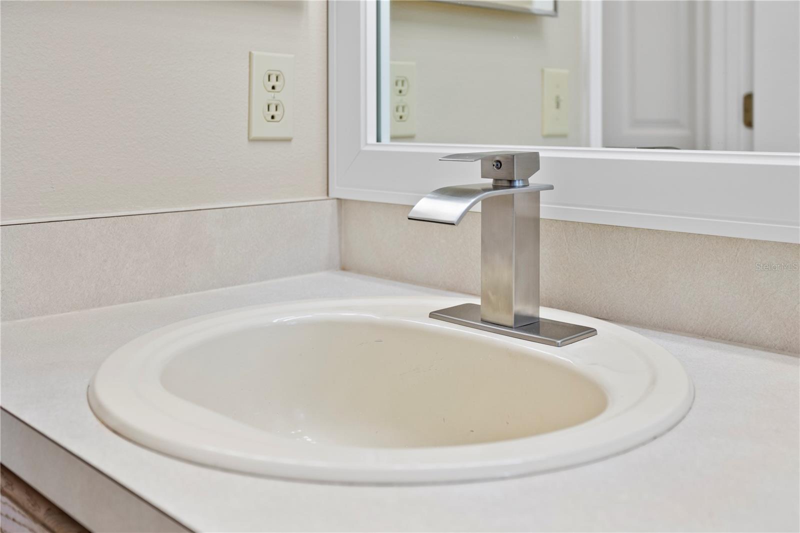 DELTONA LAKES UNIT 08 - Residential