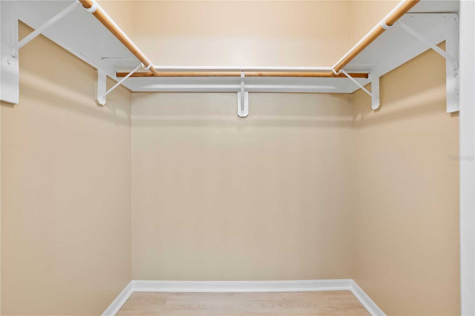 DELTONA LAKES UNIT 08 - Residential