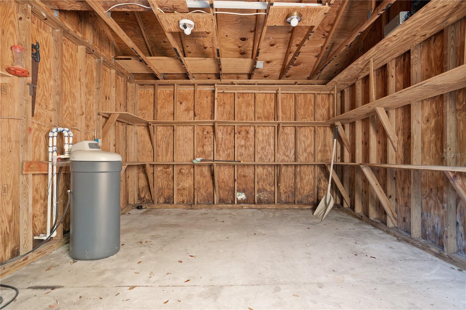 DELTONA LAKES UNIT 08 - Residential