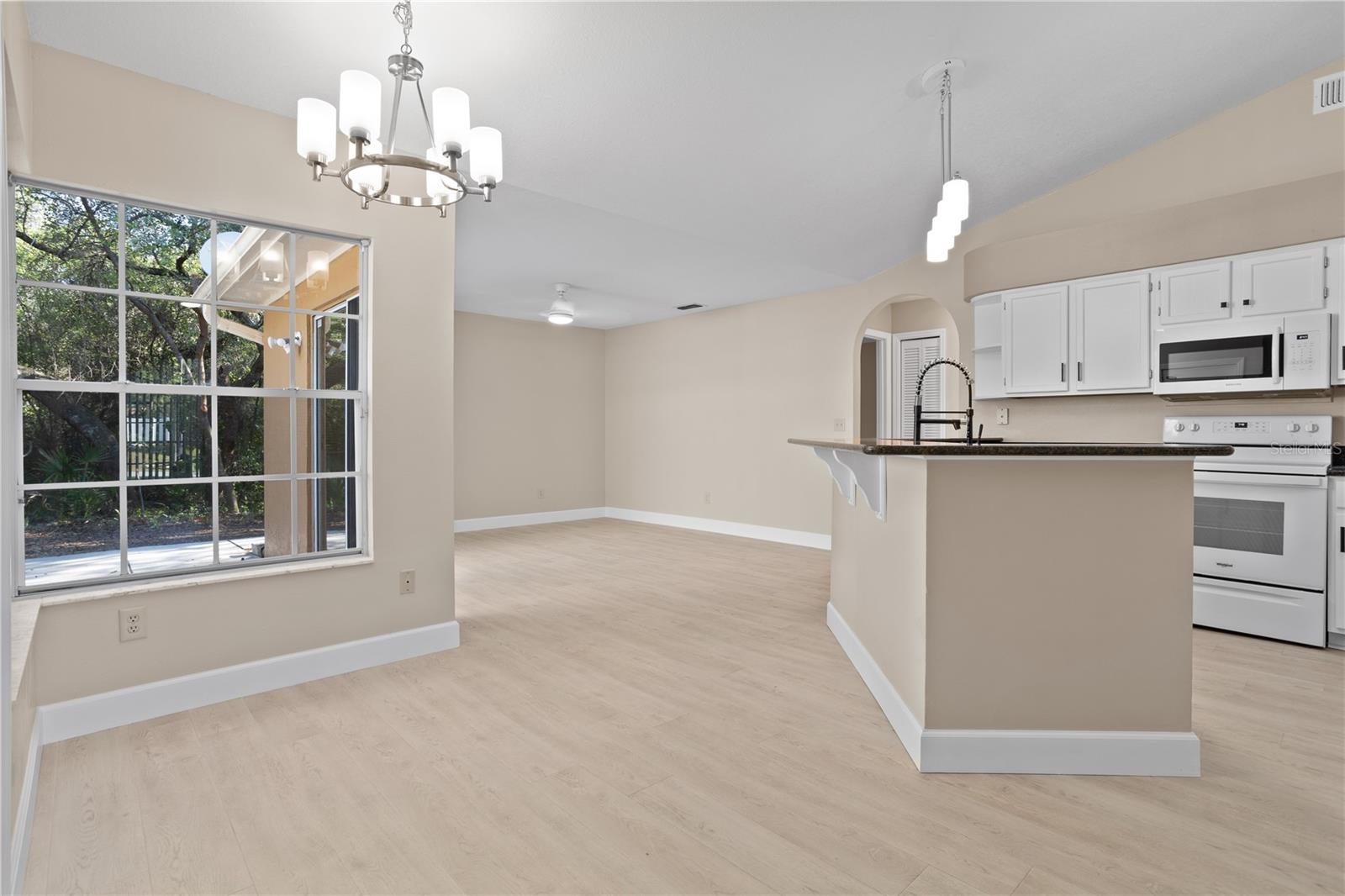 DELTONA LAKES UNIT 08 - Residential