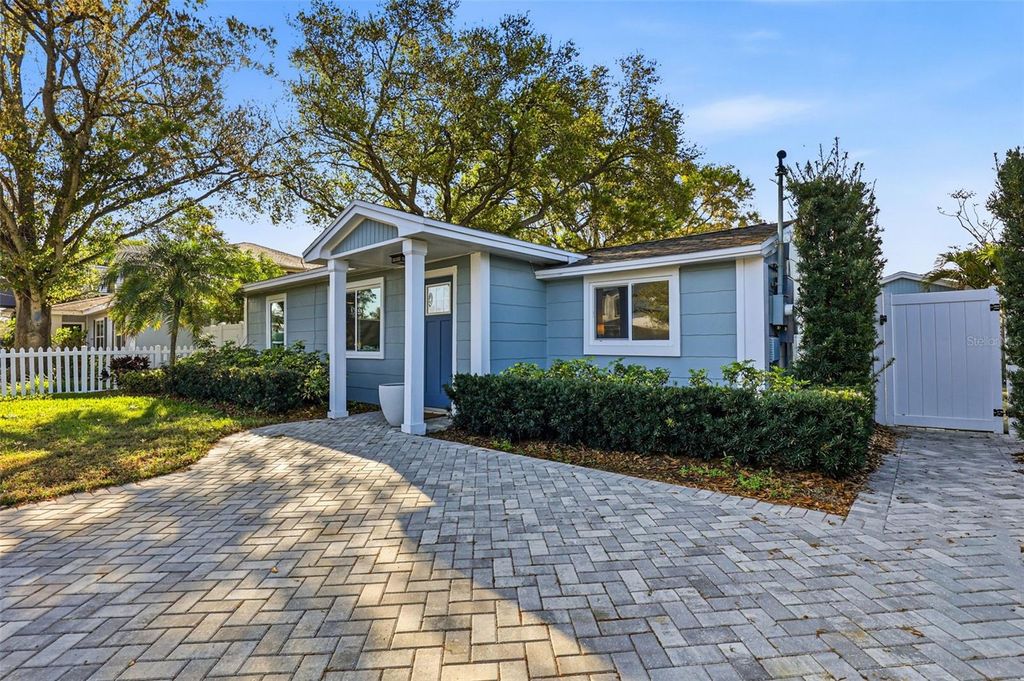 Photo of 4410 W Euclid Avenue, Tampa, FL 33629 (MLS # TB8486609)