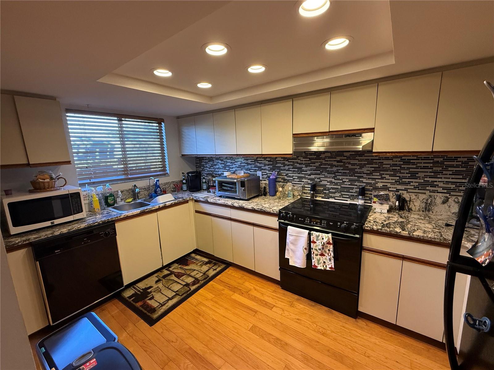 259 FENWICK DRIVE 35