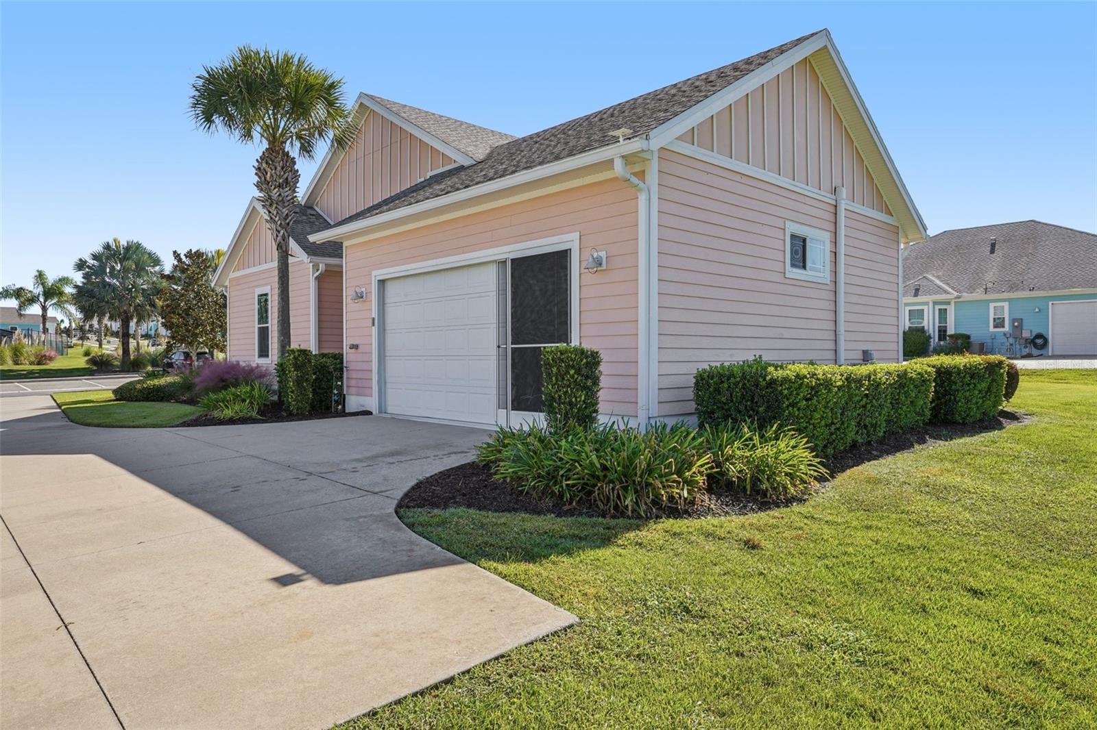 1262 FIESTA KEY CIRCLE