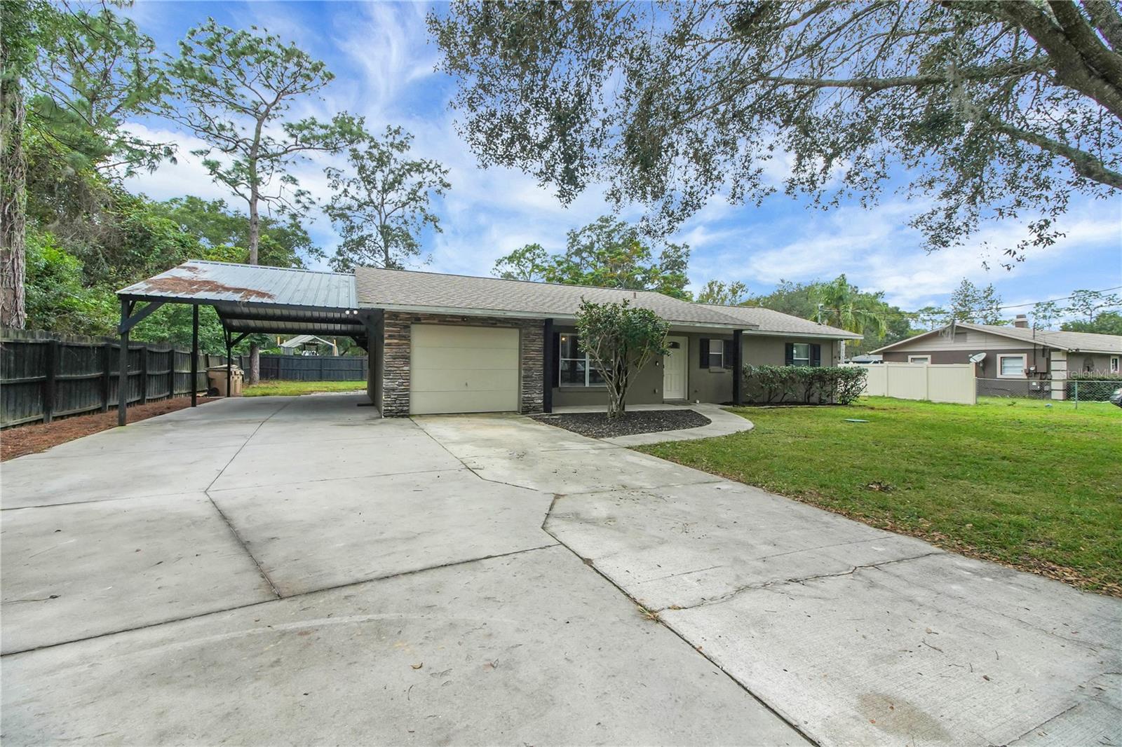 EAST UMATILLA - Residential