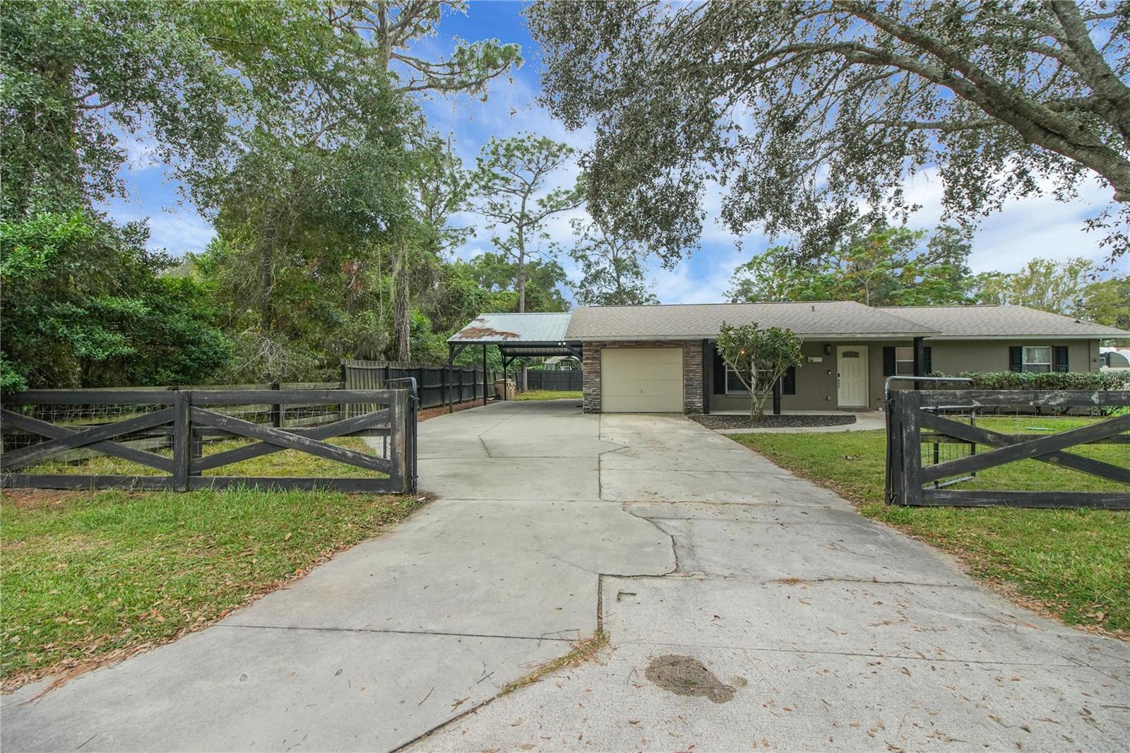 EAST UMATILLA - Residential