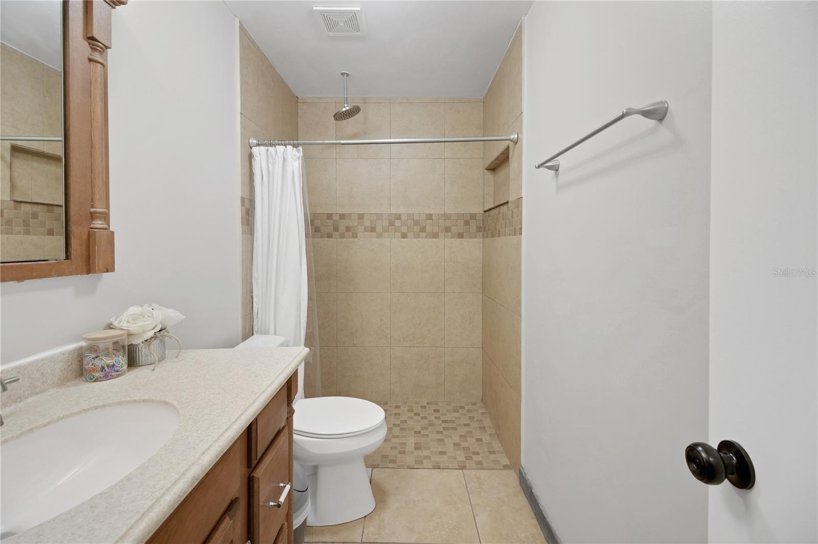 EAST UMATILLA - Residential