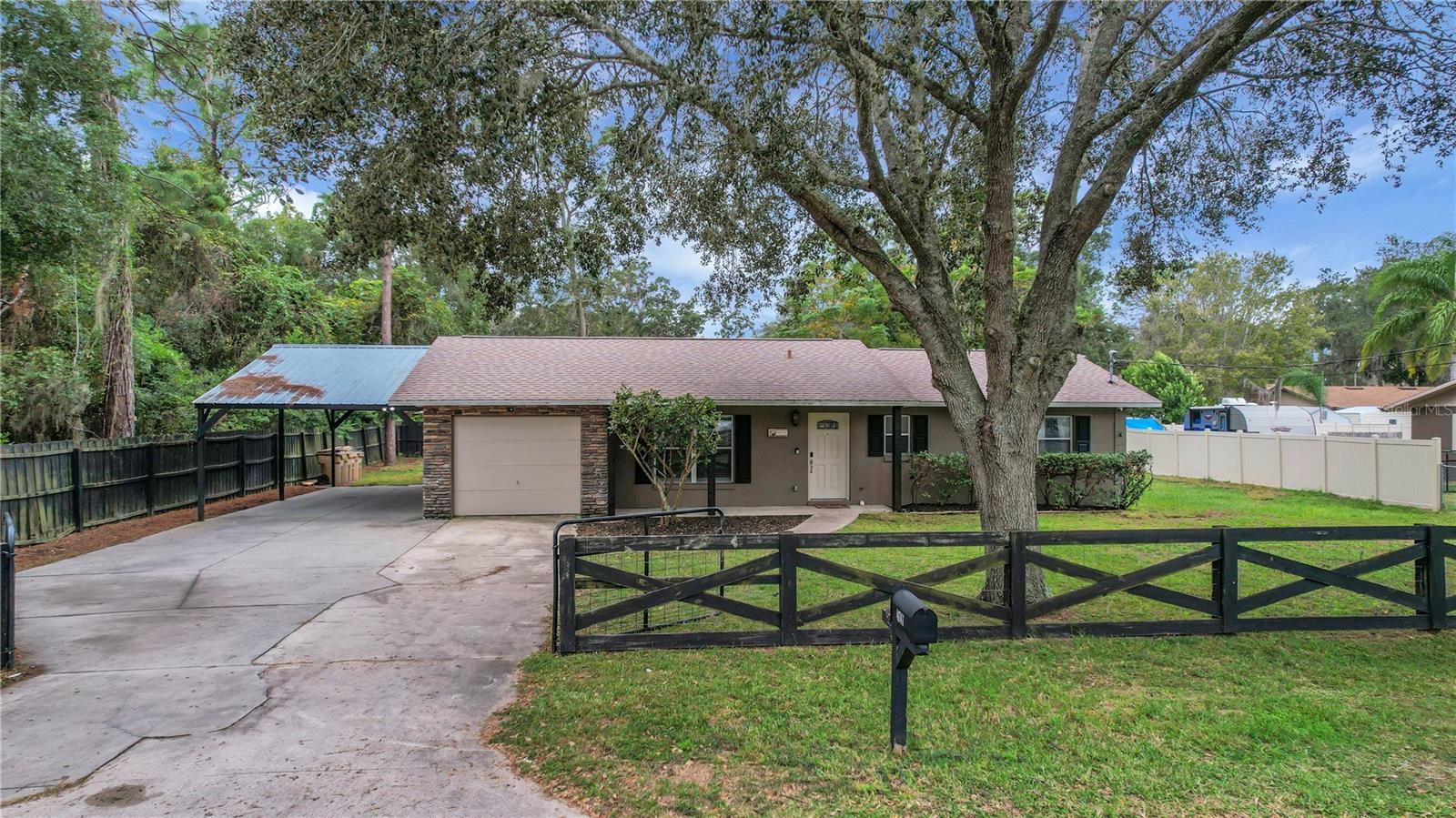 EAST UMATILLA - Residential