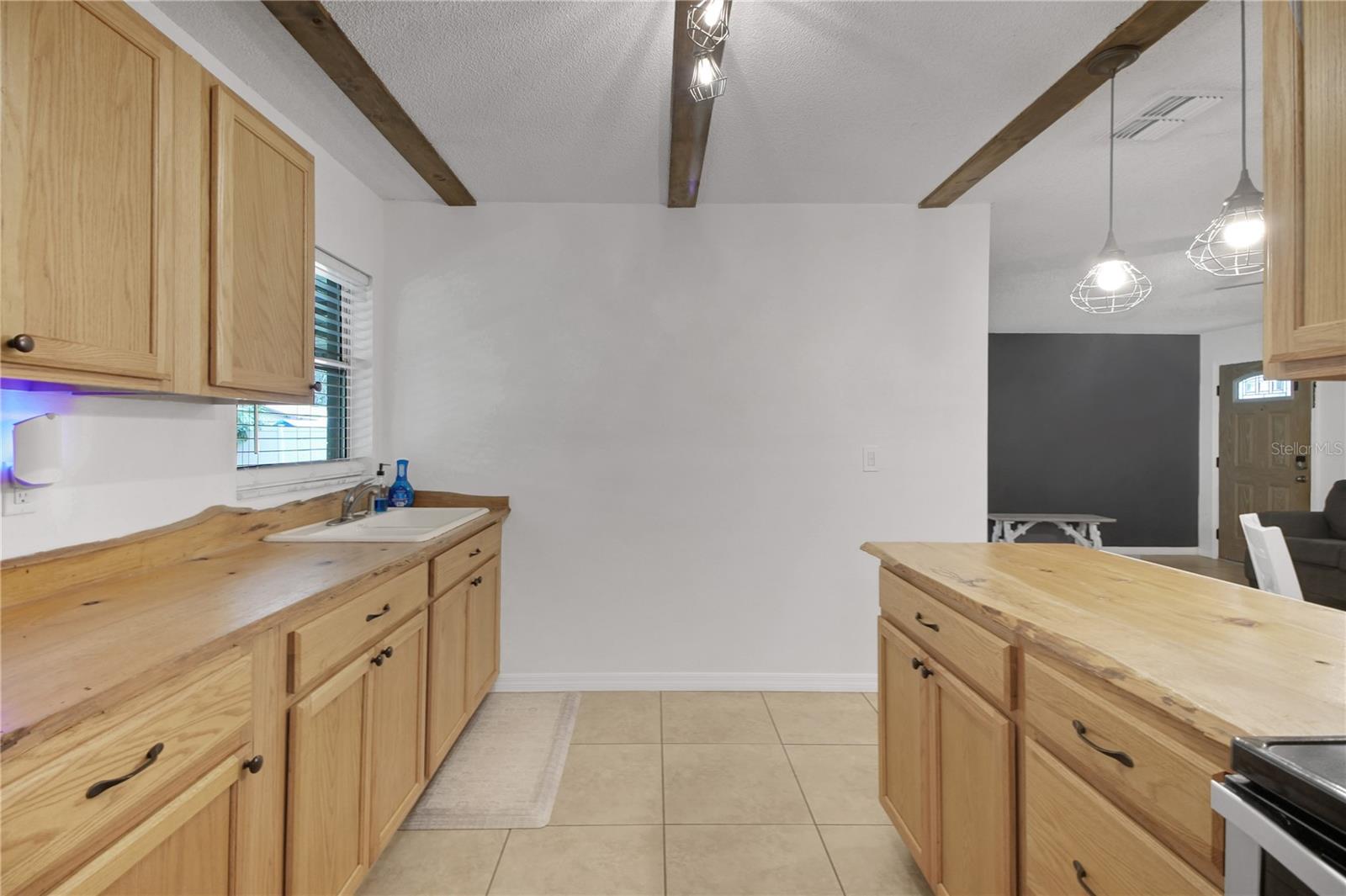 EAST UMATILLA - Residential