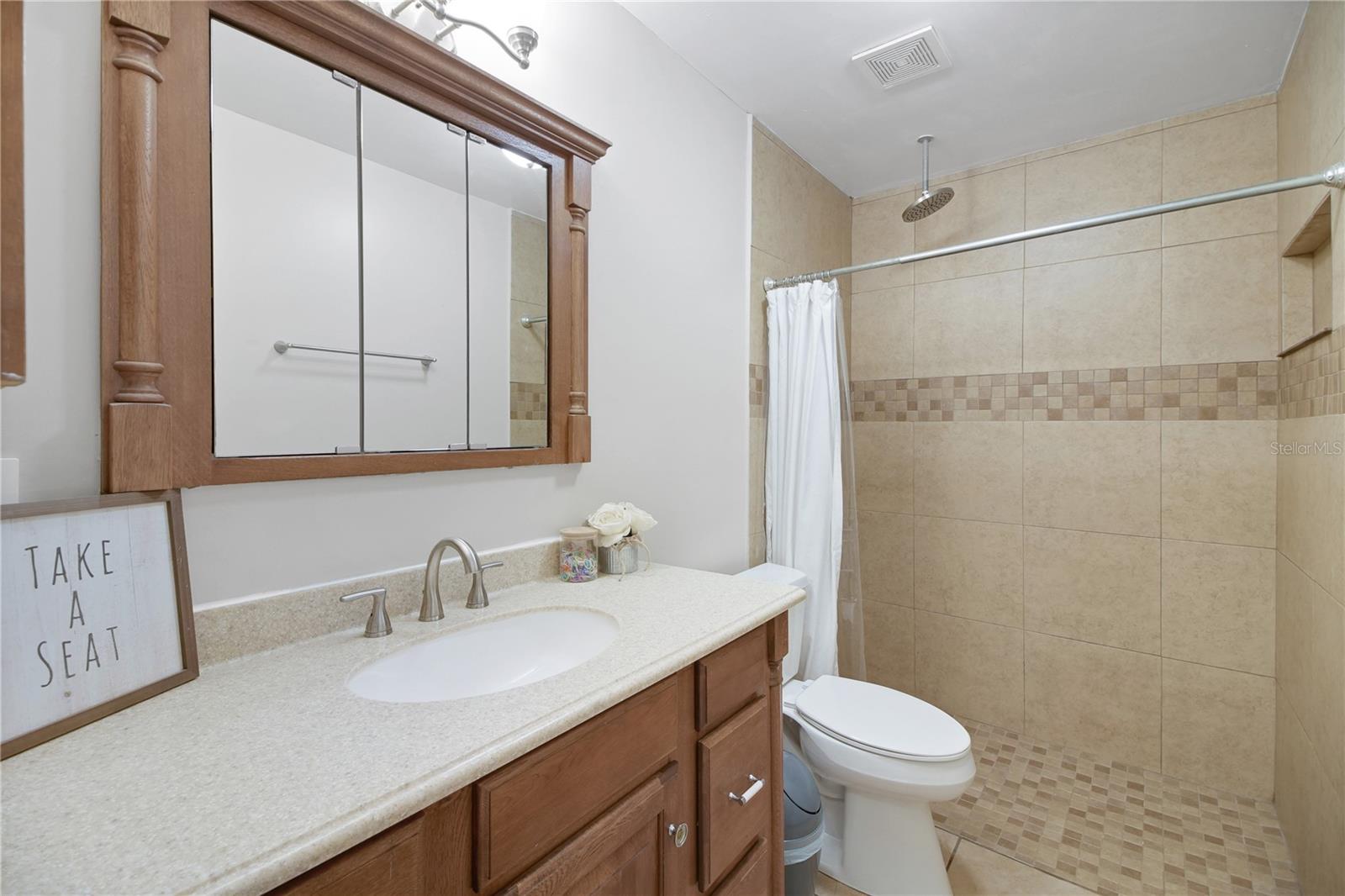 EAST UMATILLA - Residential