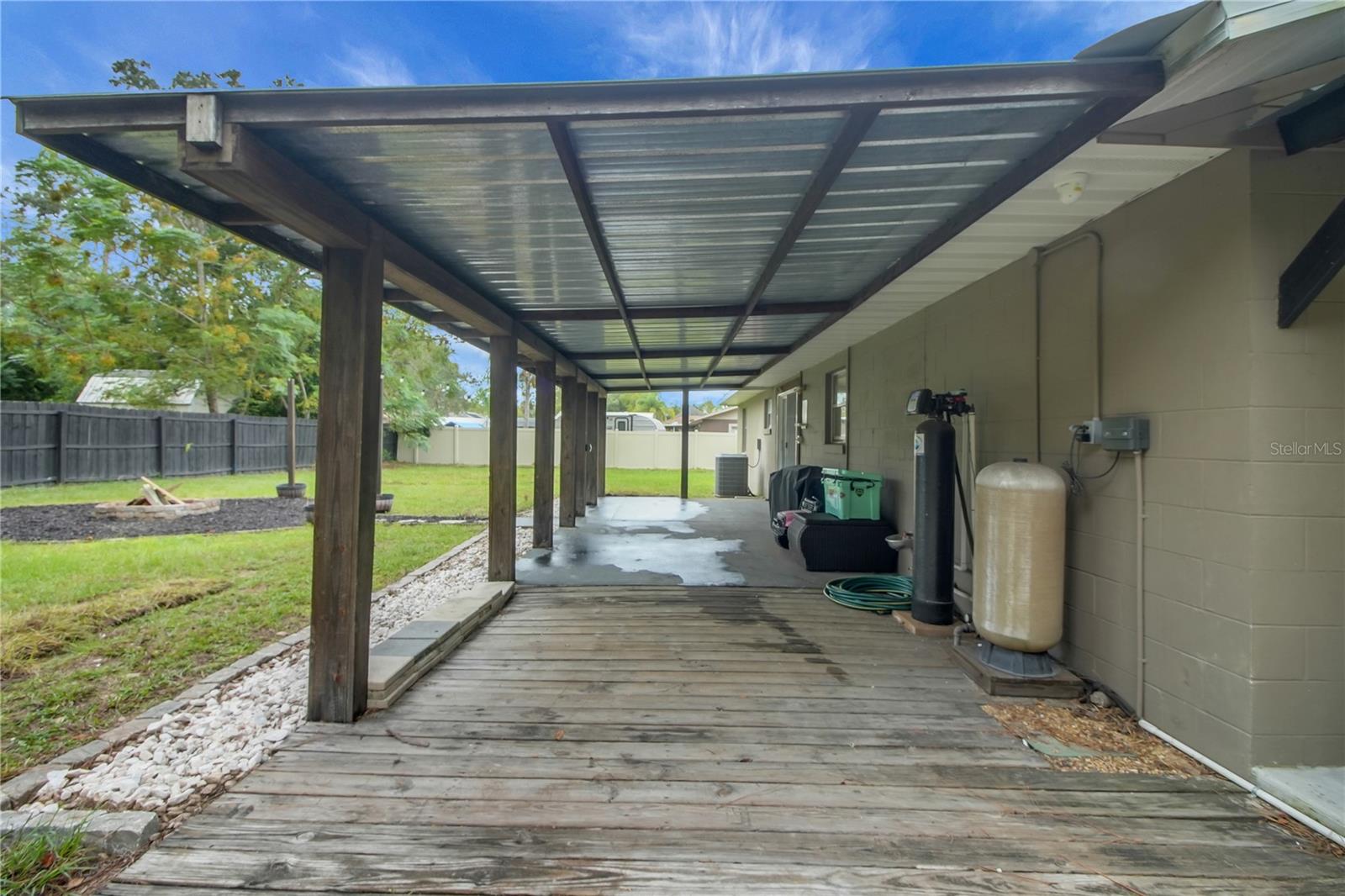 EAST UMATILLA - Residential