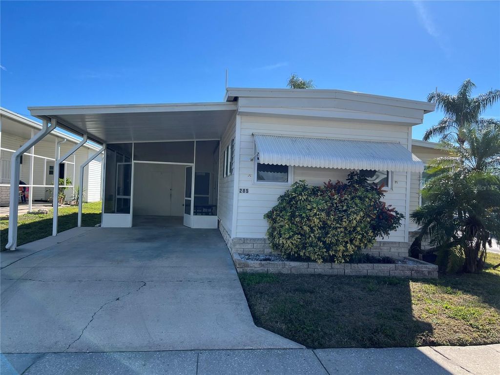 Photo of 1500 County Road 1 #285, Dunedin, FL 34698 (MLS # J997097)