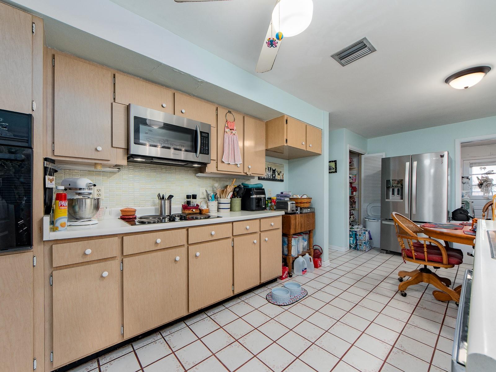 REVELON HEIGHTS - Residential