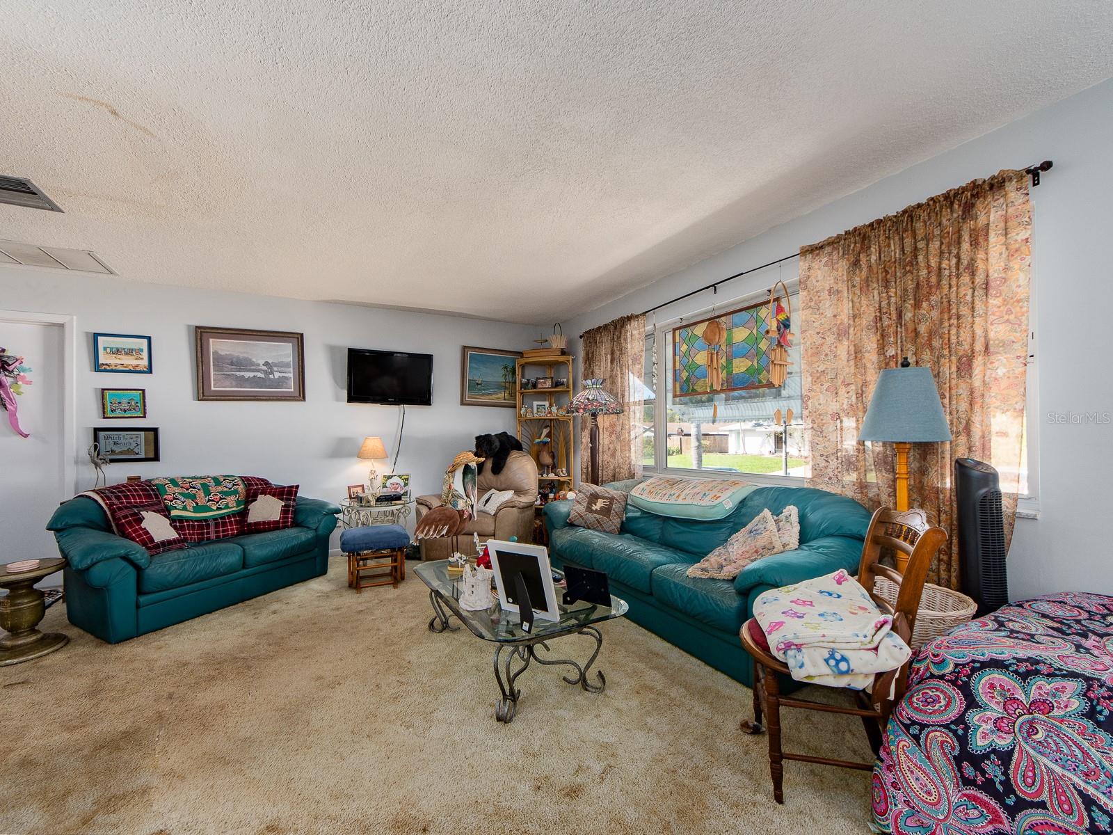 REVELON HEIGHTS - Residential