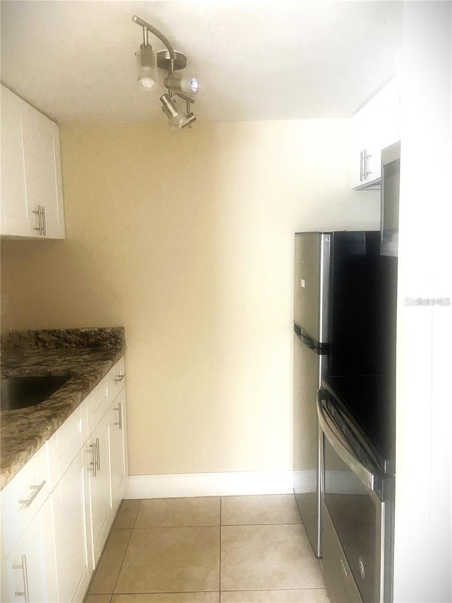 WATERSIDE CONDO II - Residential