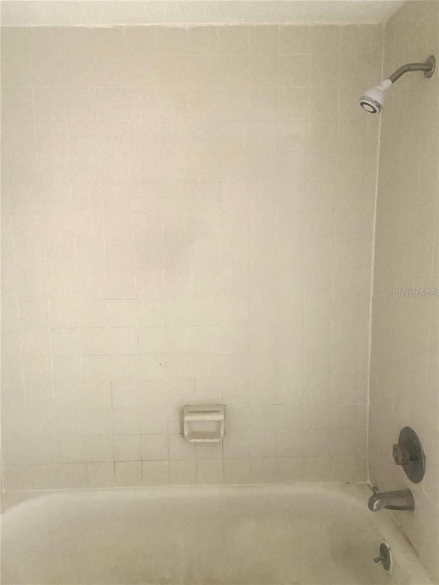 WATERSIDE CONDO II - Residential