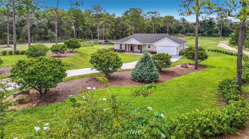 Photo of 15204 Ganster Drive, Brooksville, FL 34613 (MLS # OM724224)