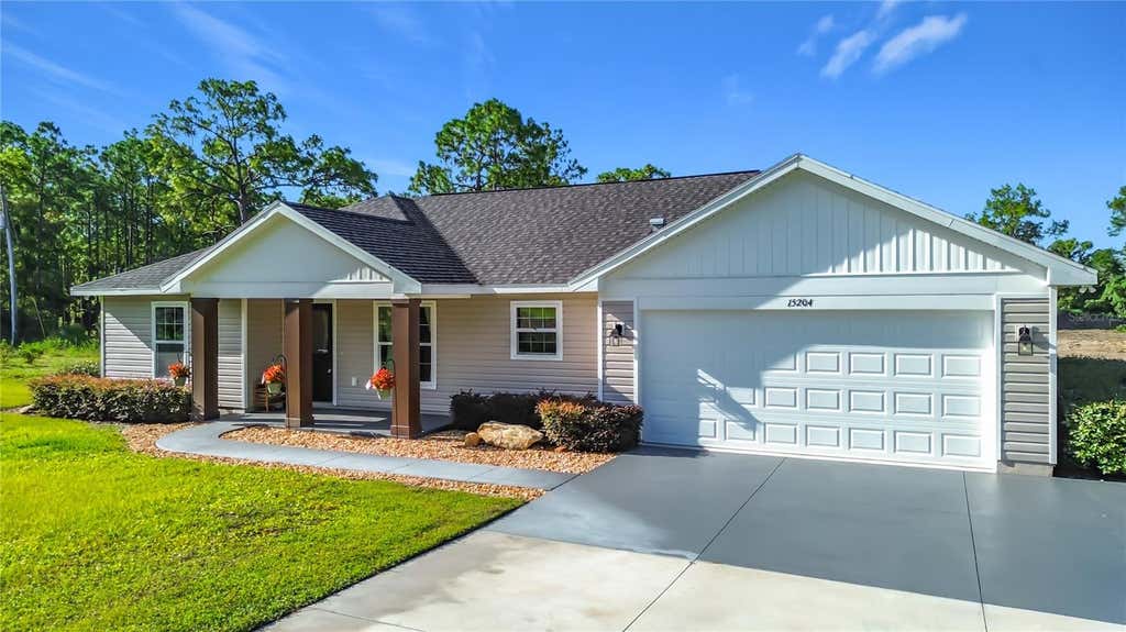 Photo of 15204 Ganster Drive, Brooksville, FL 34613 (MLS # OM724224)