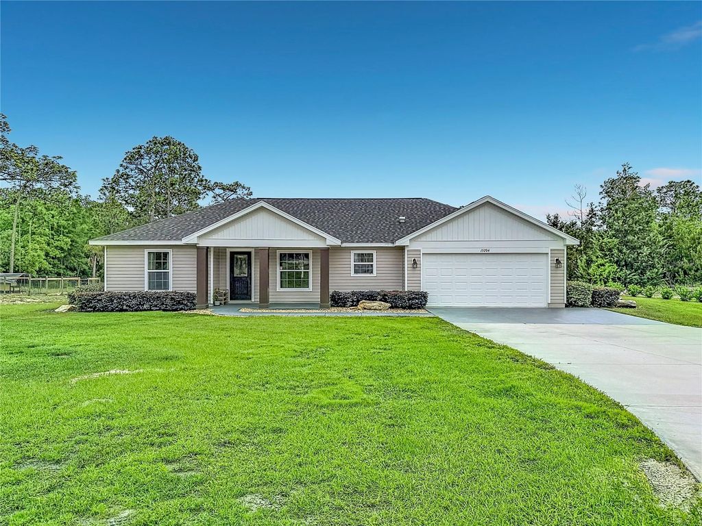 Photo of 15204 Ganster Drive, Brooksville, FL 34613 (MLS # OM724224)