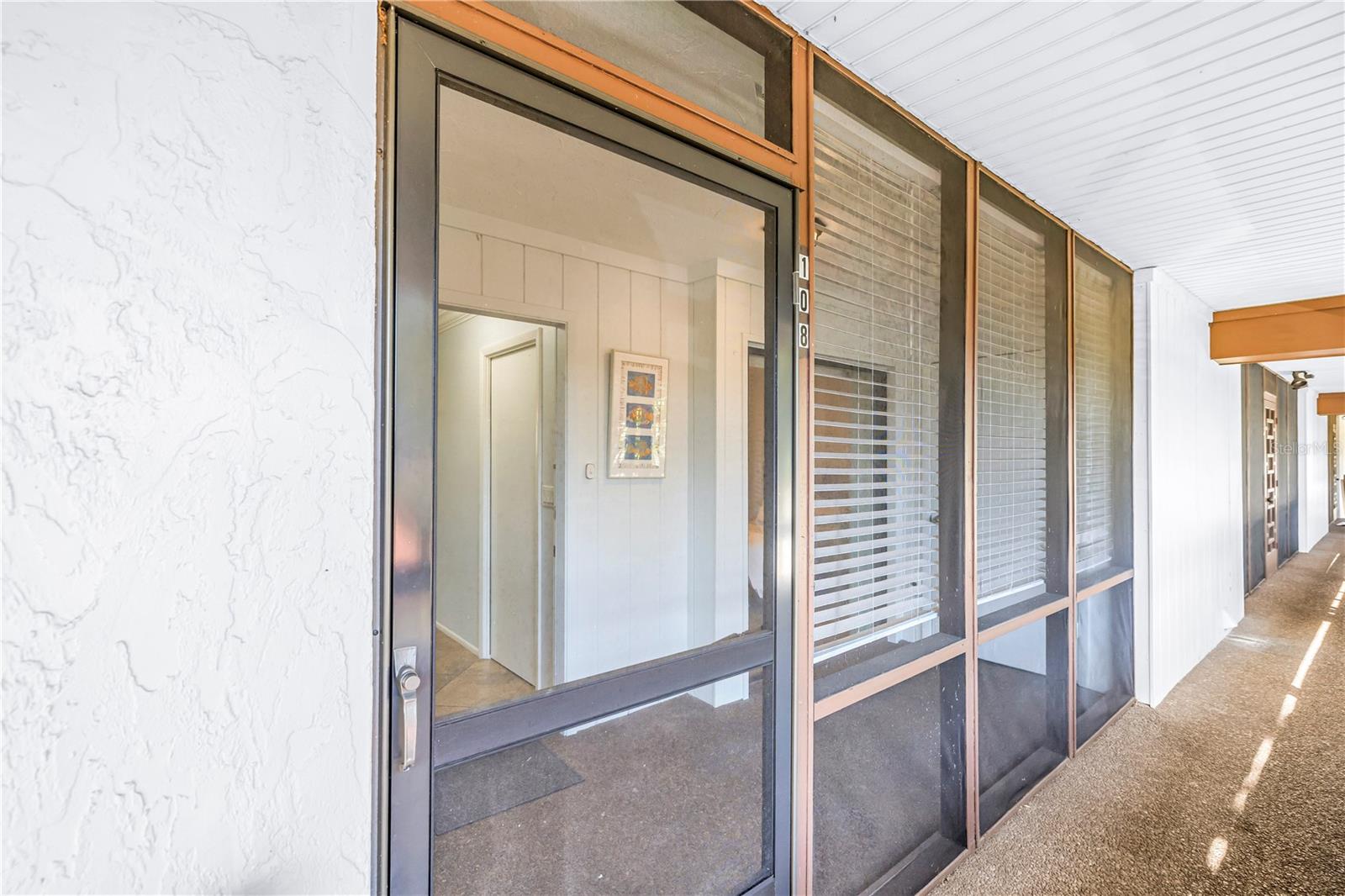 VALENCIA GARDEN - Residential