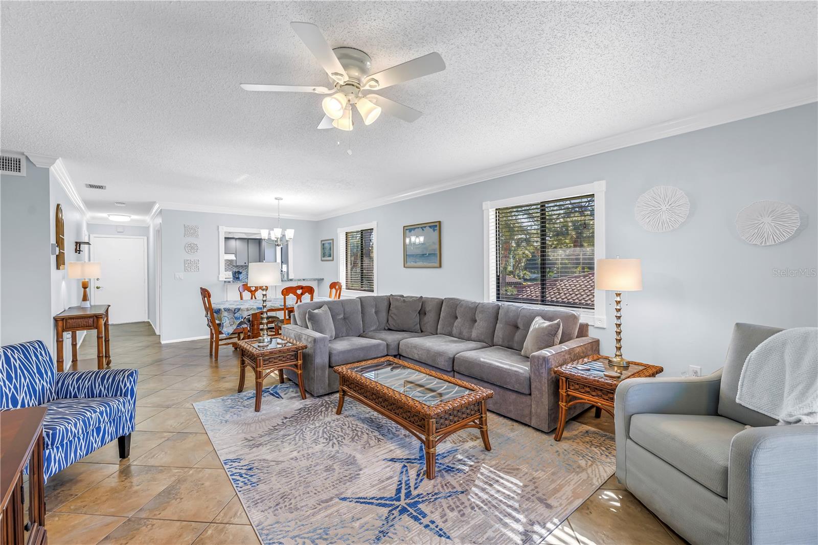 VALENCIA GARDEN - Residential