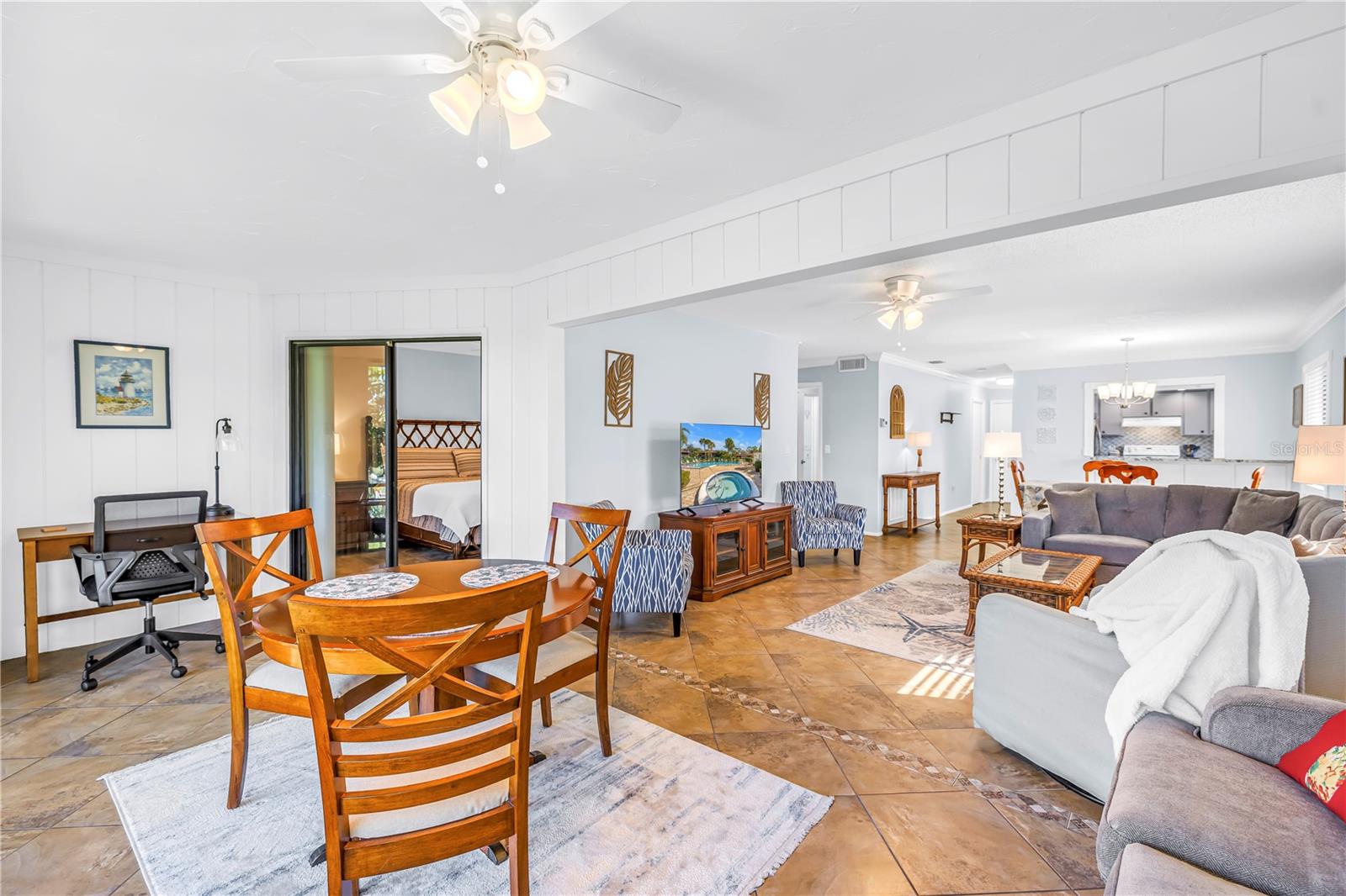 VALENCIA GARDEN - Residential