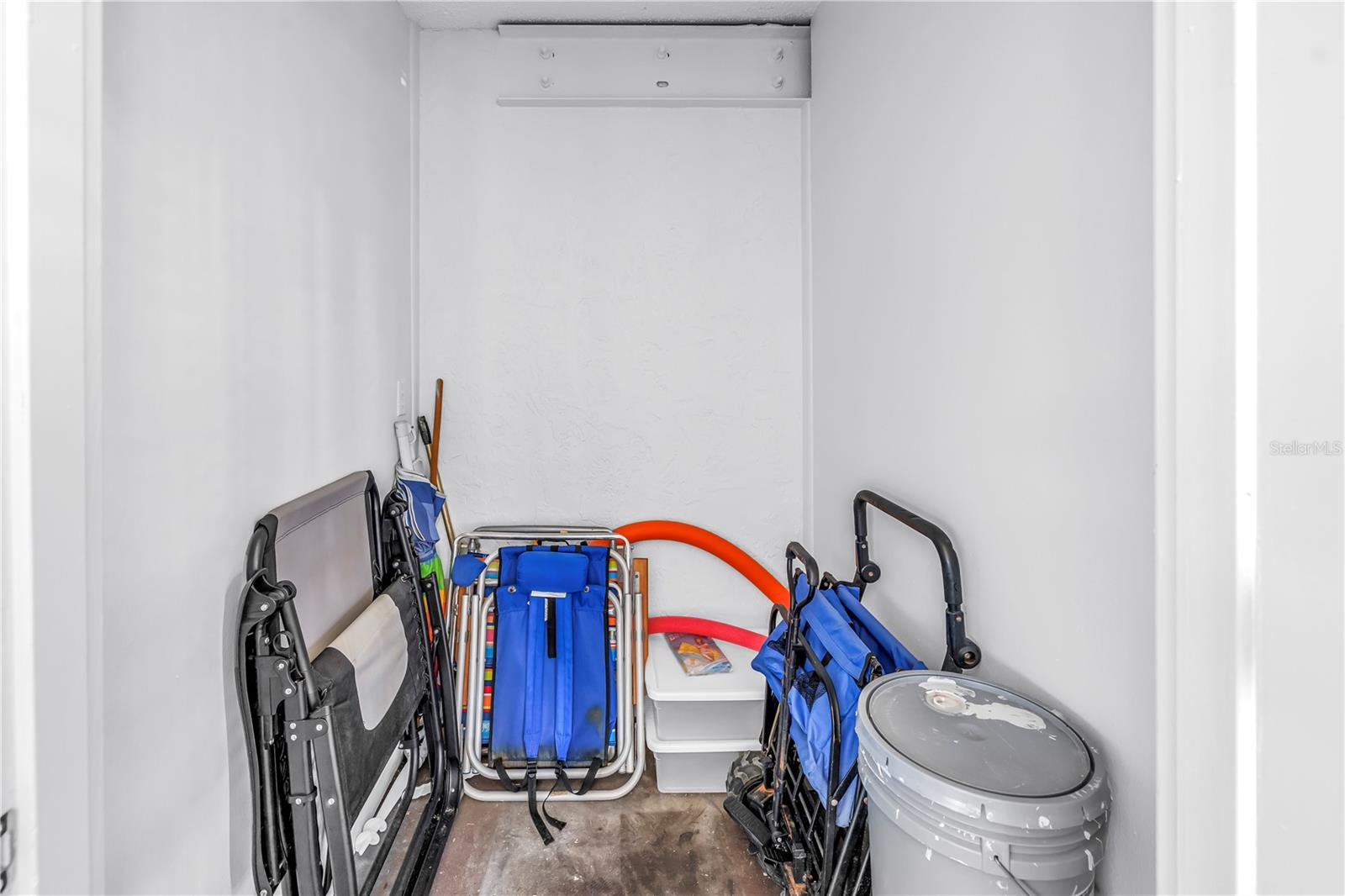 VALENCIA GARDEN - Residential