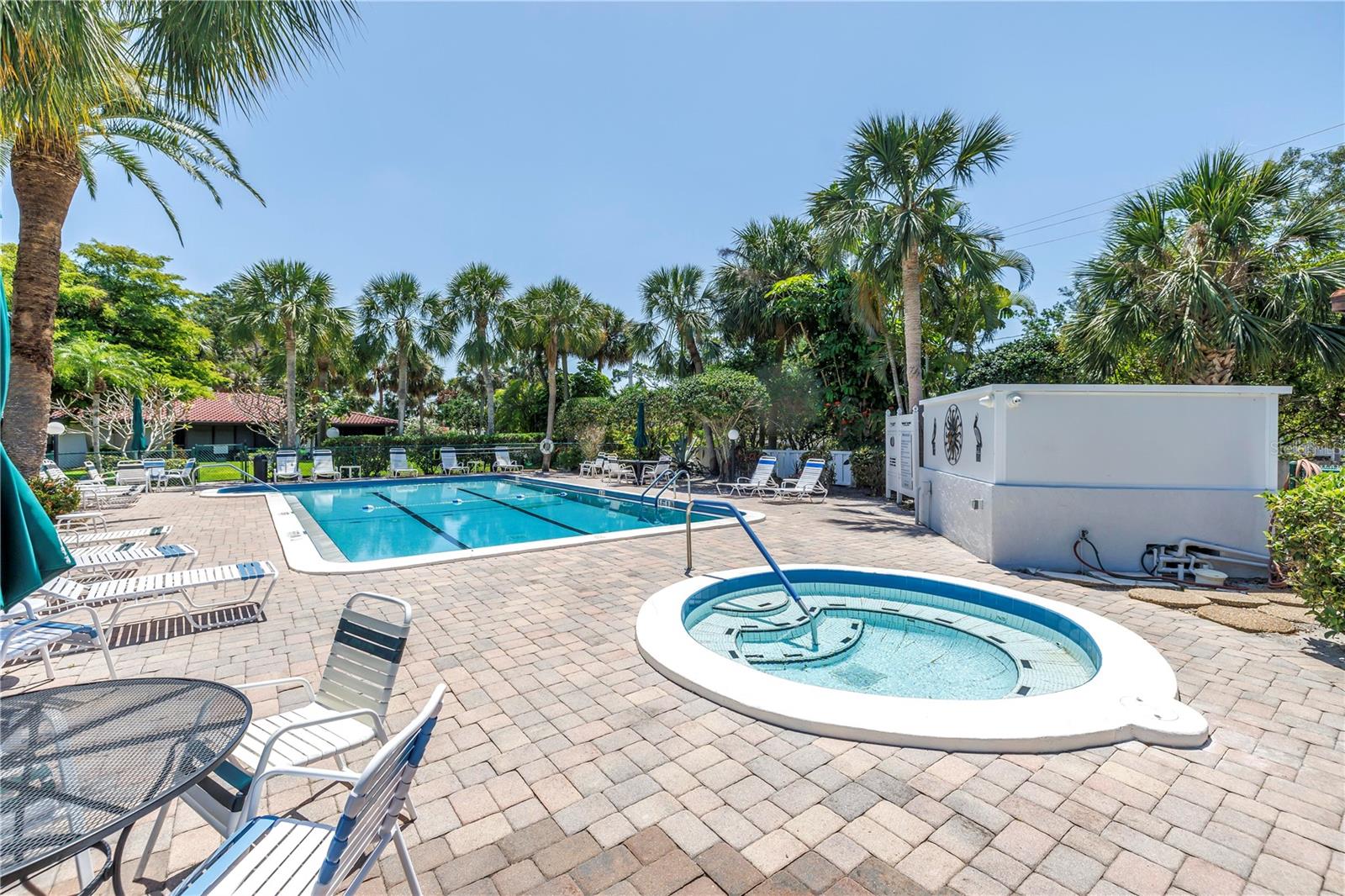 VALENCIA GARDEN - Residential