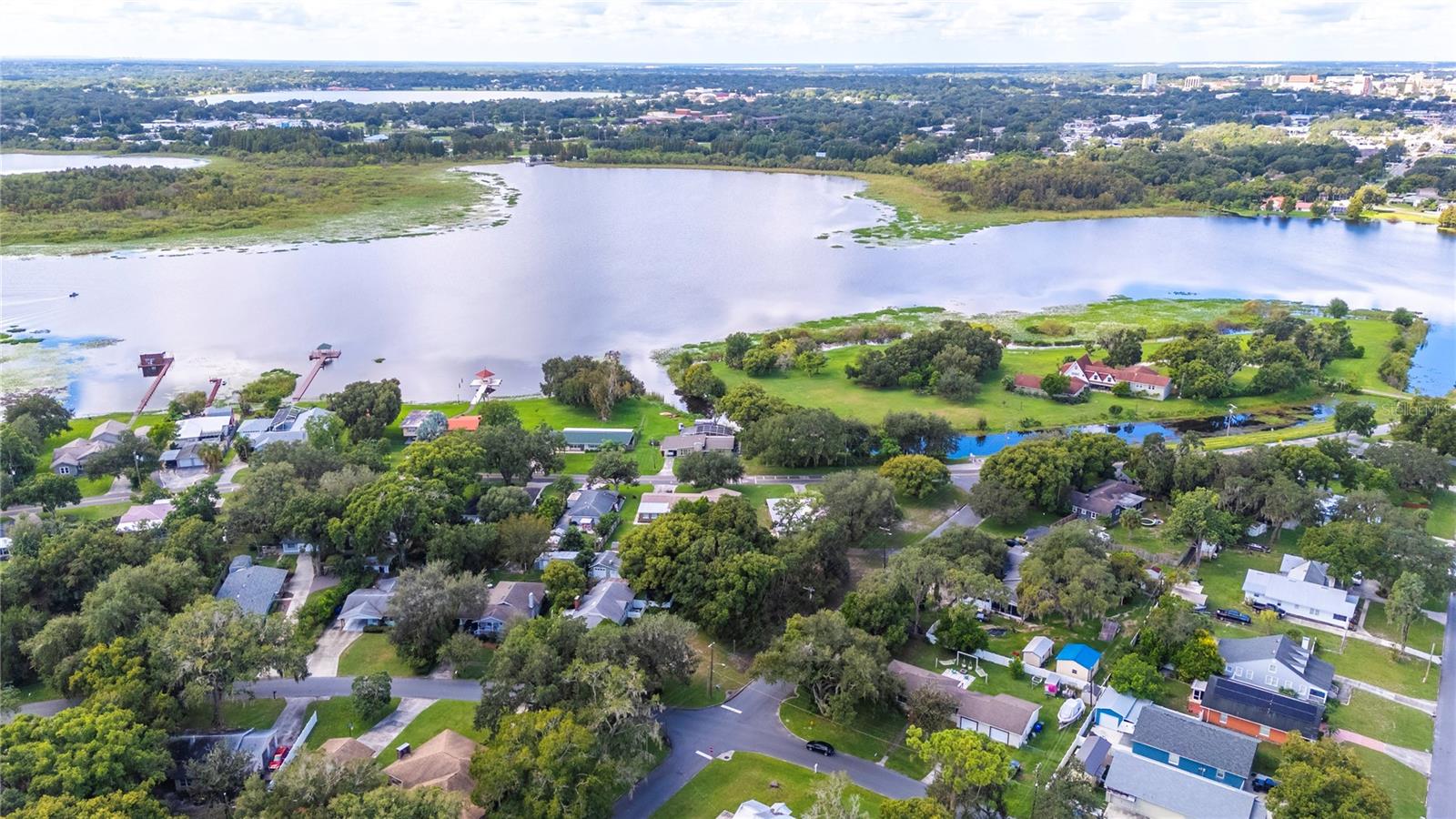 SHORE ACRES LAKE BONNY ADD - Land