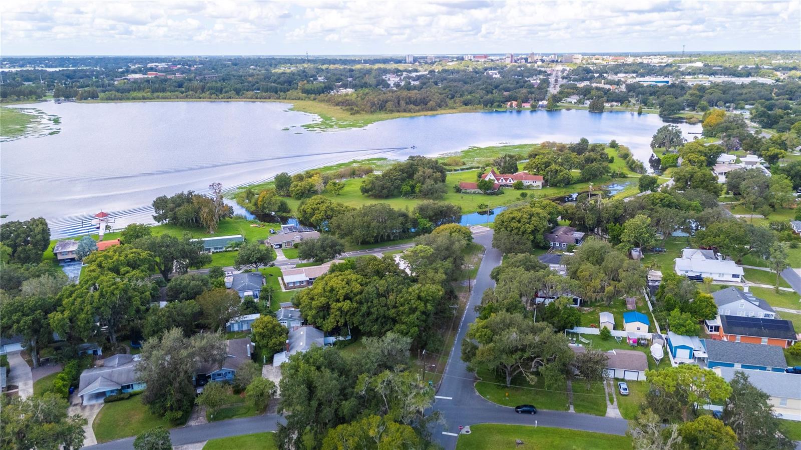 SHORE ACRES LAKE BONNY ADD - Land