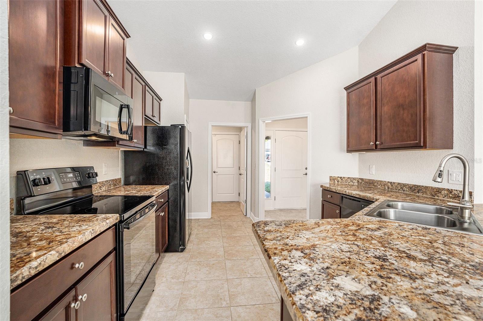 SPRING HILL - Residential