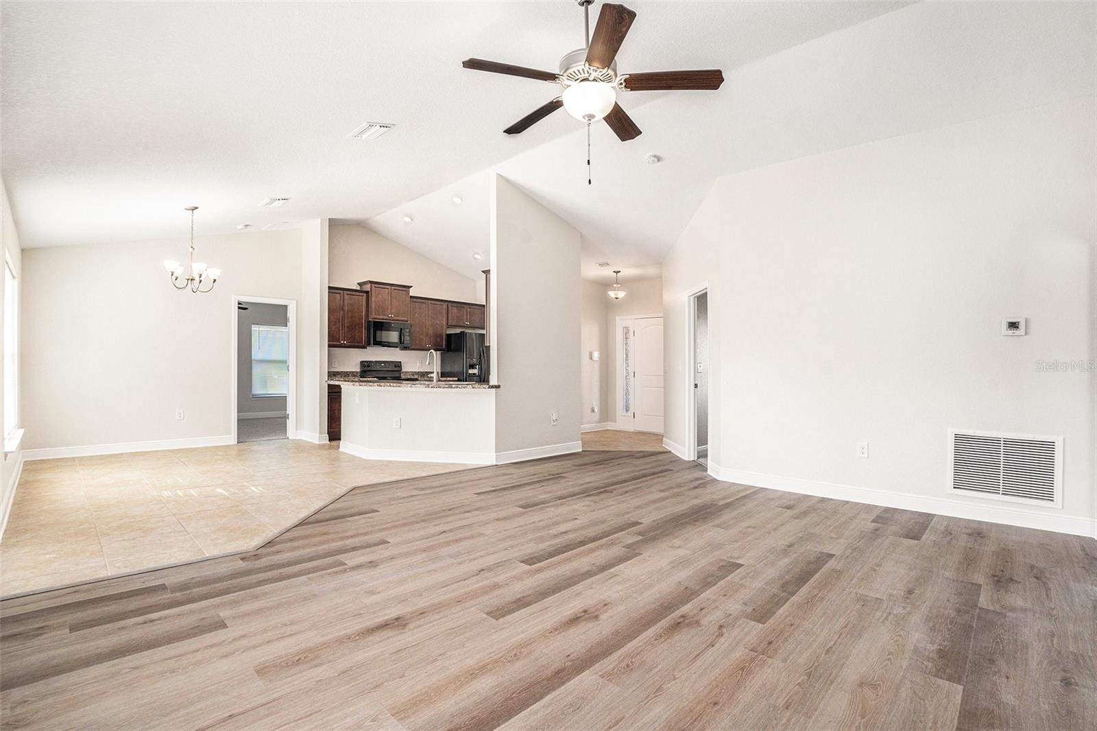 SPRING HILL - Residential