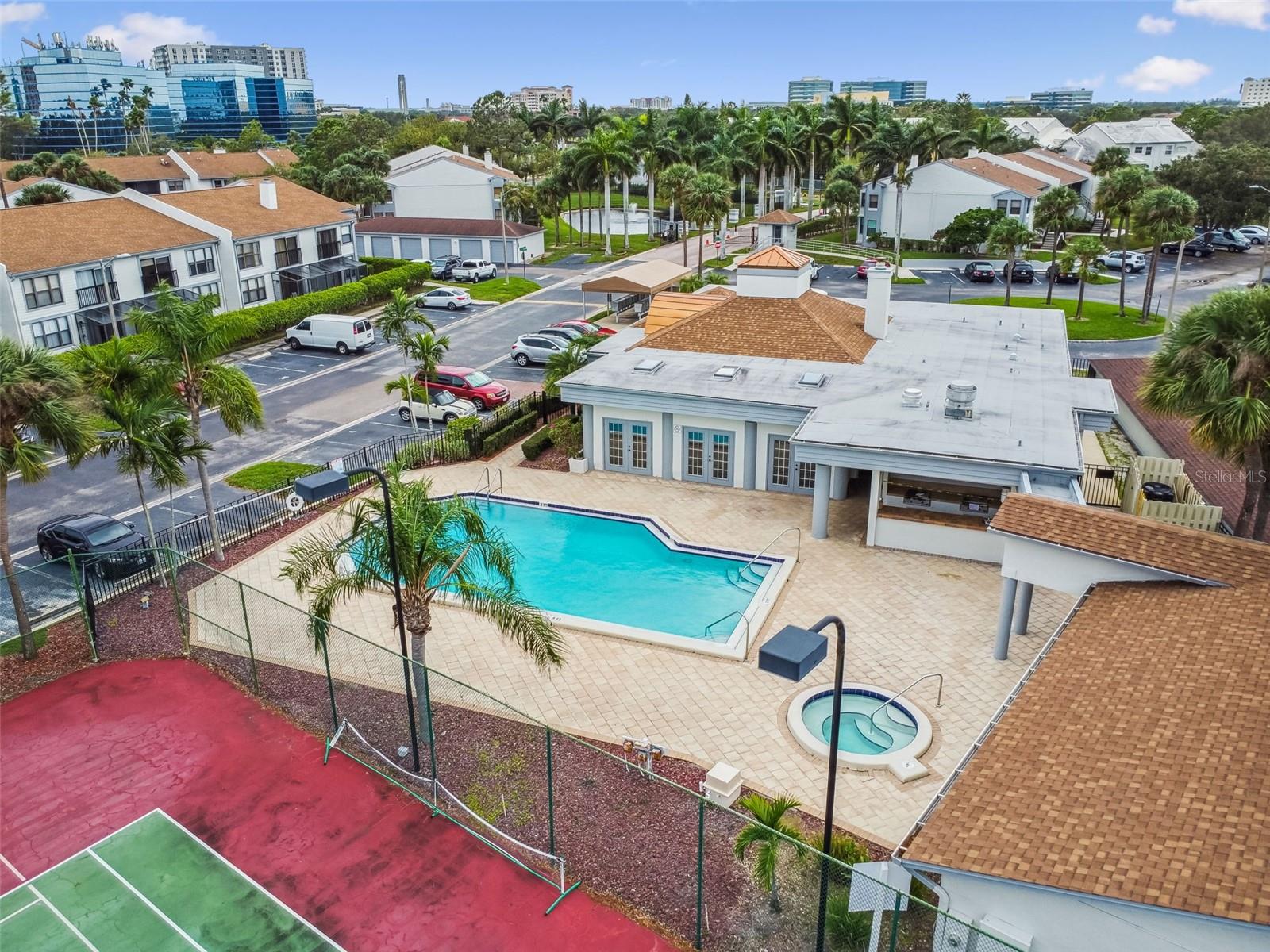 1967 CORMORANT COURT 515