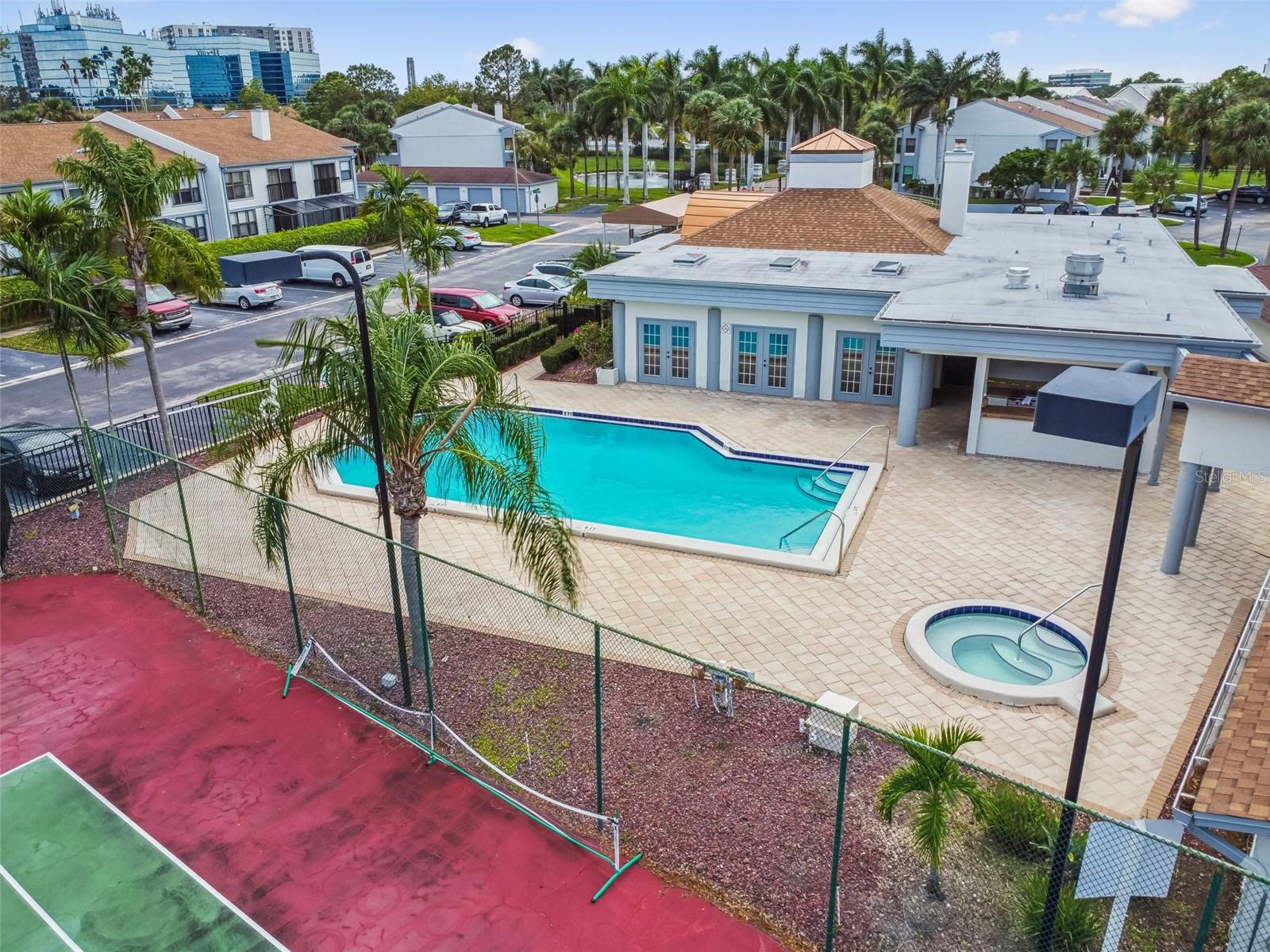1967 CORMORANT COURT 515