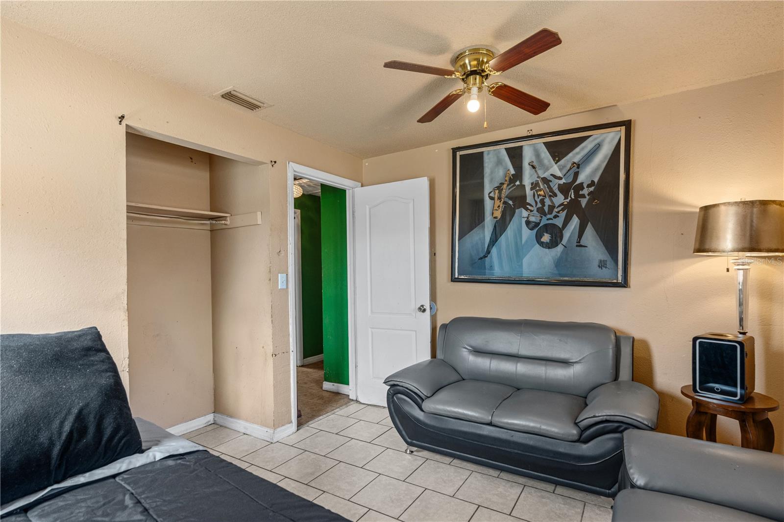 CEDAR POINT - Residential