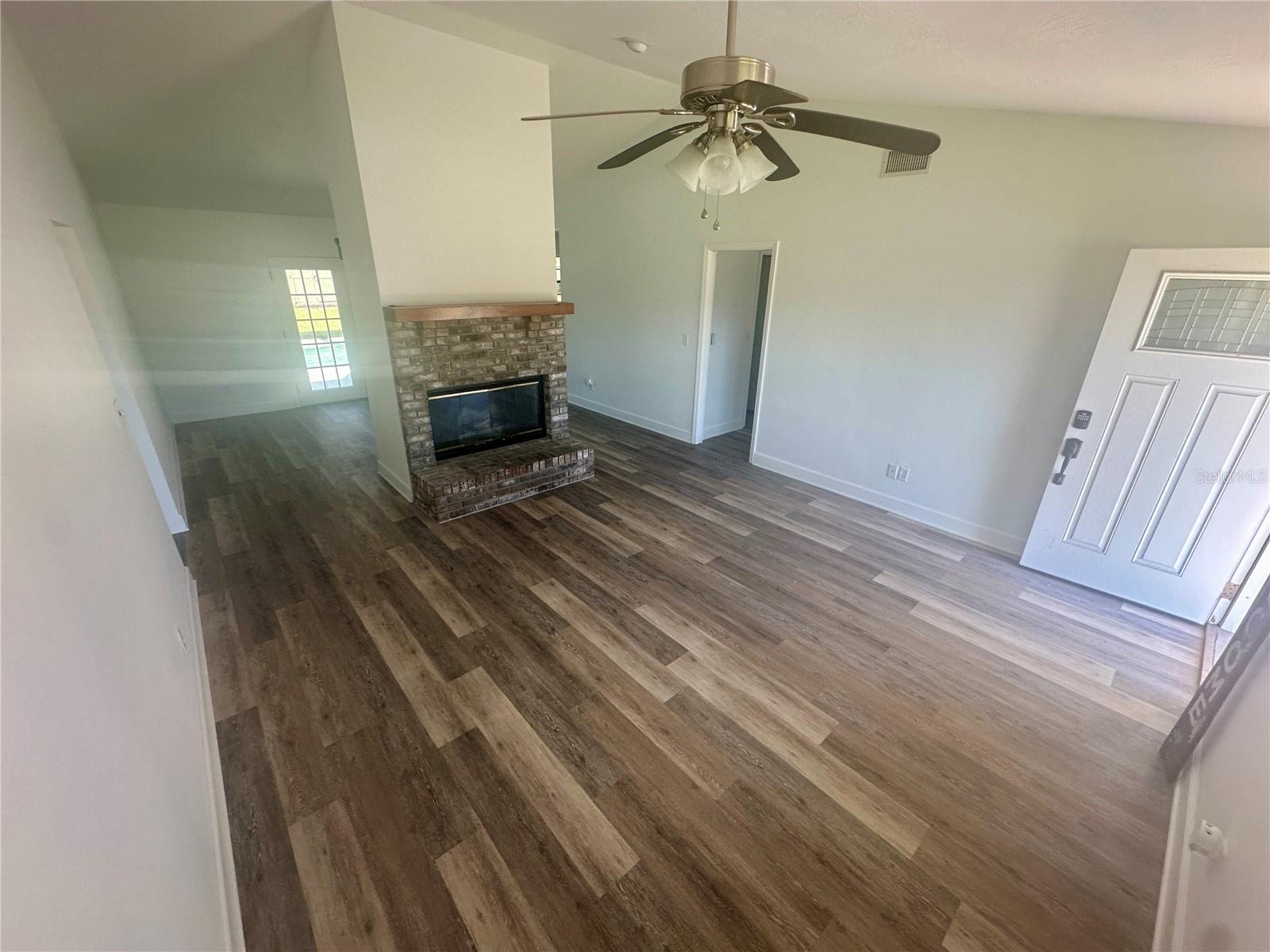 STONEGATE - Residential