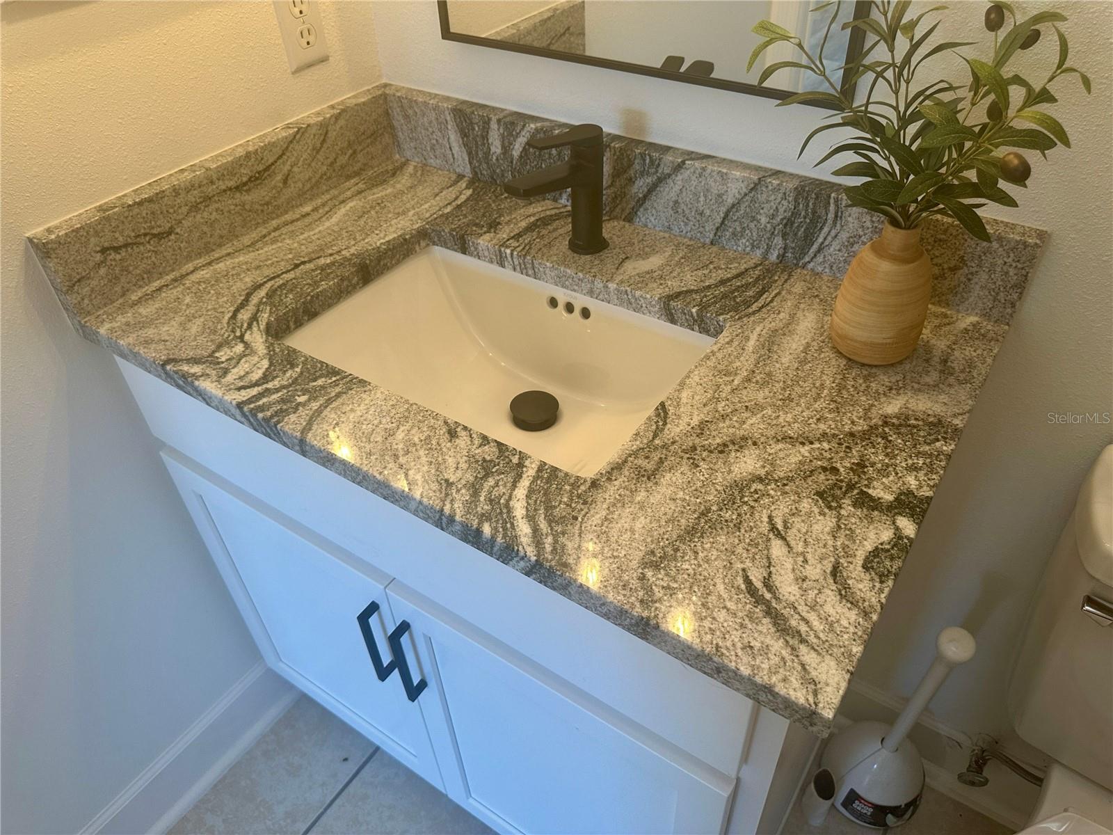 STONEGATE - Residential