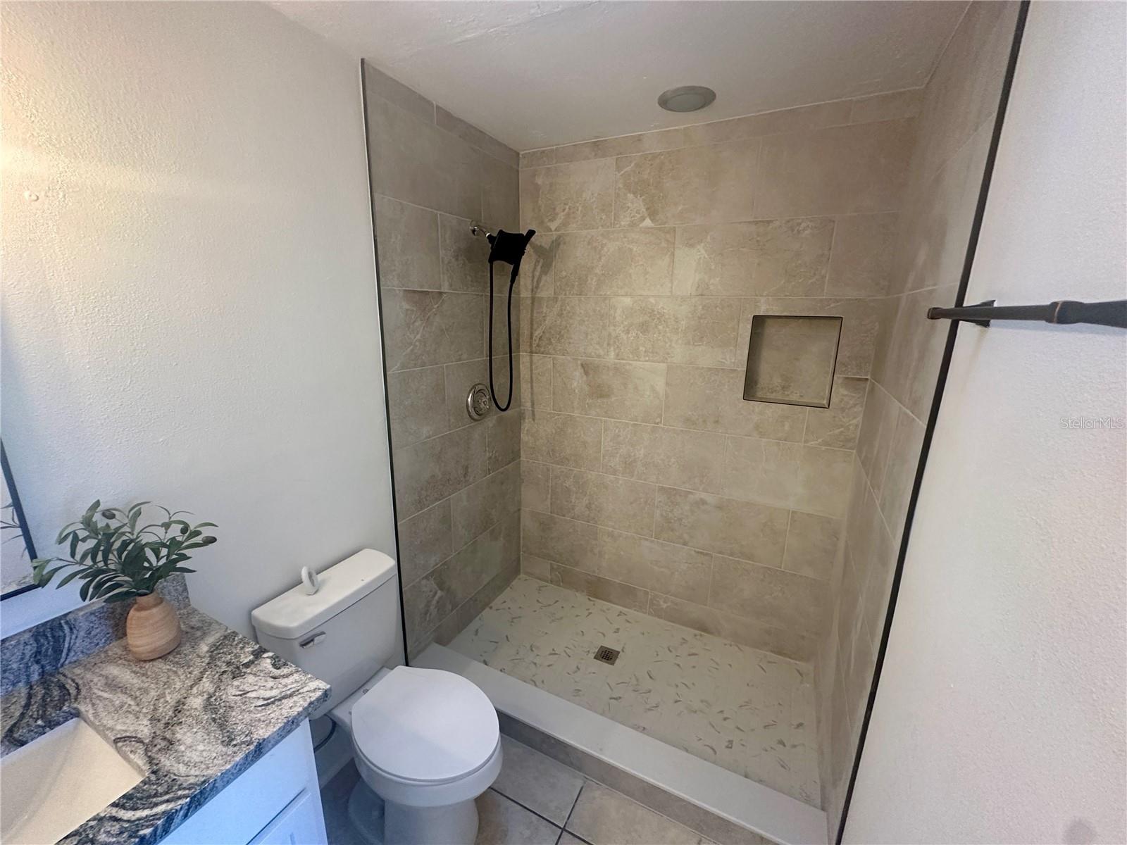 STONEGATE - Residential