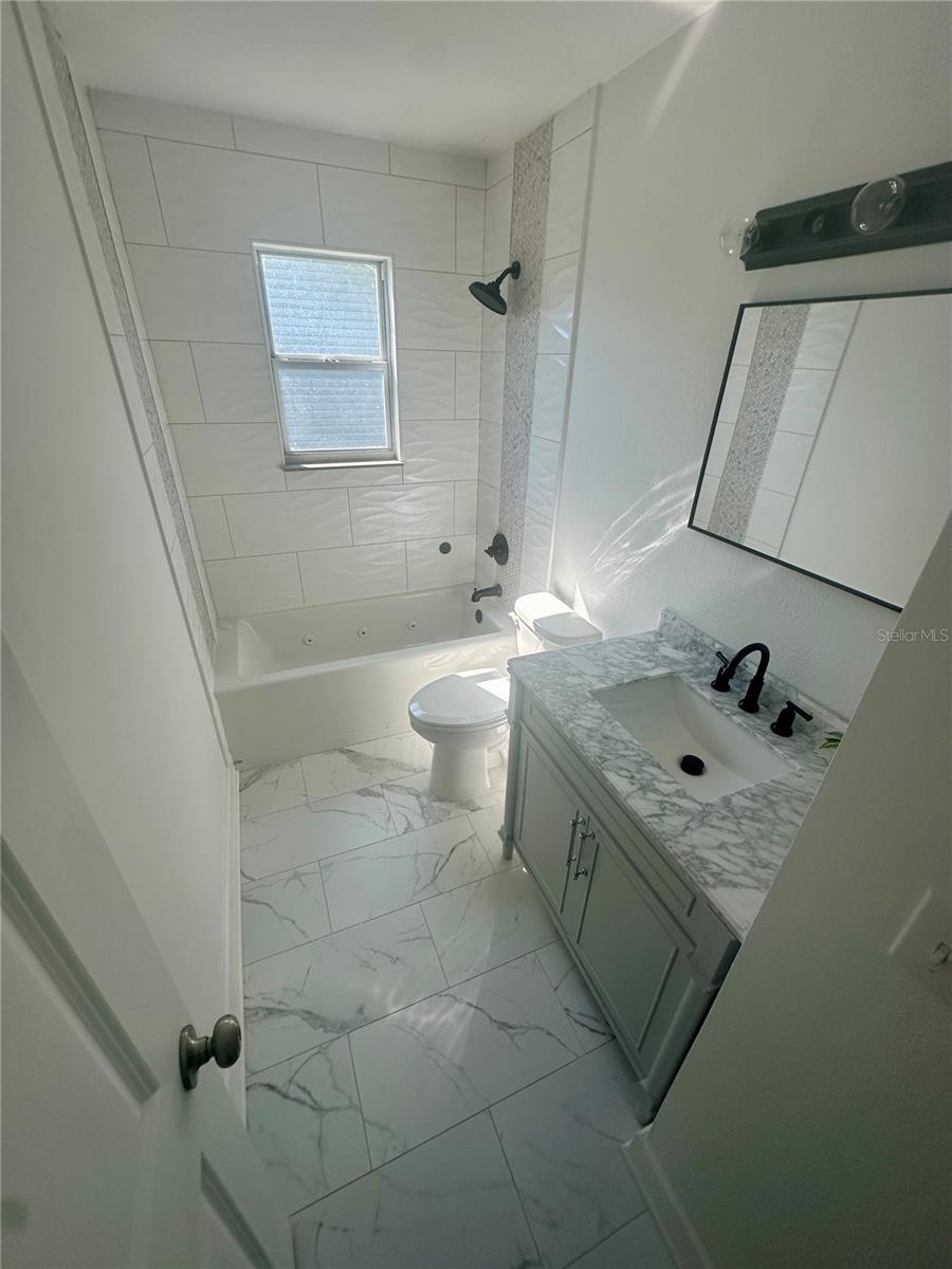 STONEGATE - Residential