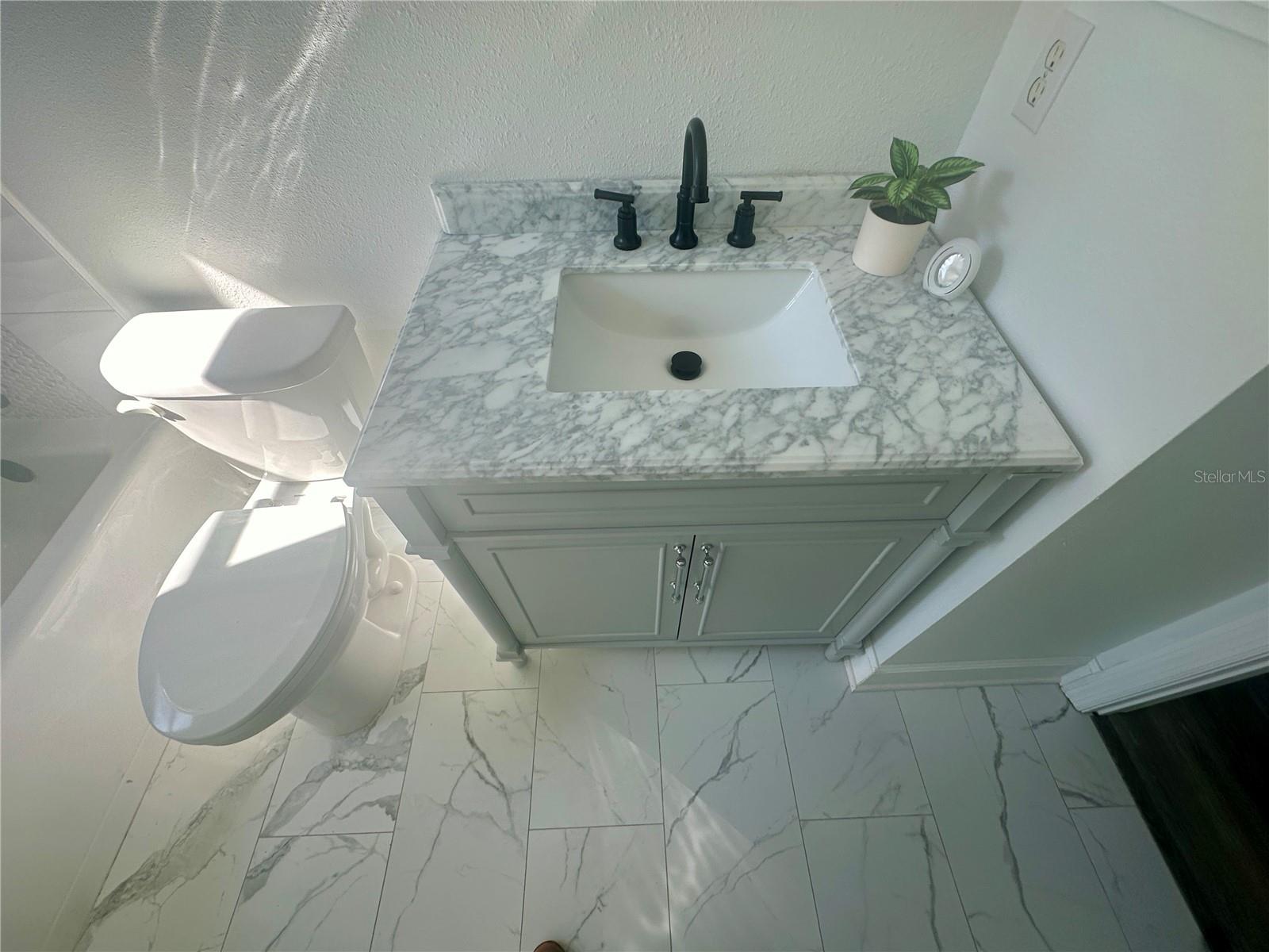 STONEGATE - Residential